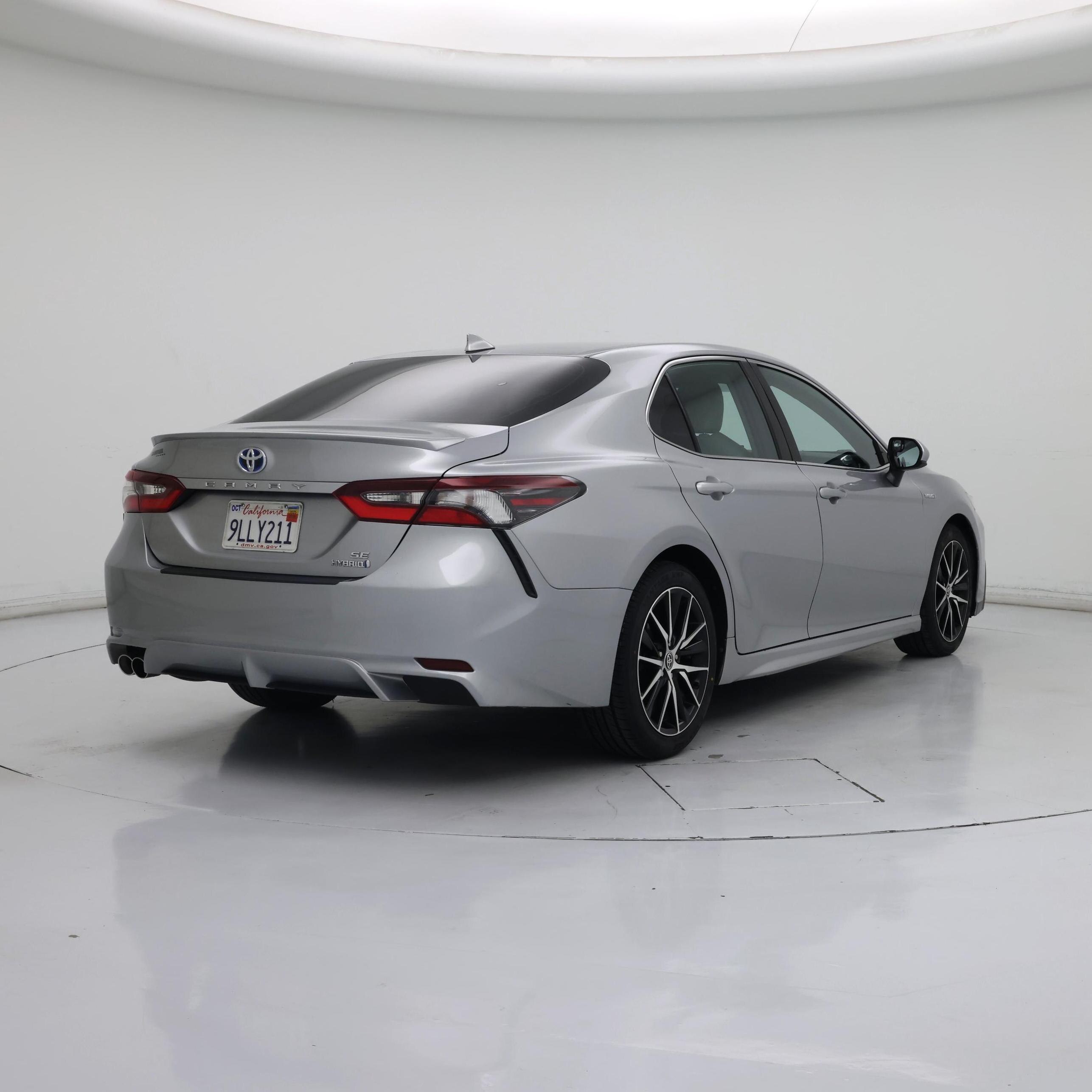 Thumbnail: 2021 Toyota Camry - 8