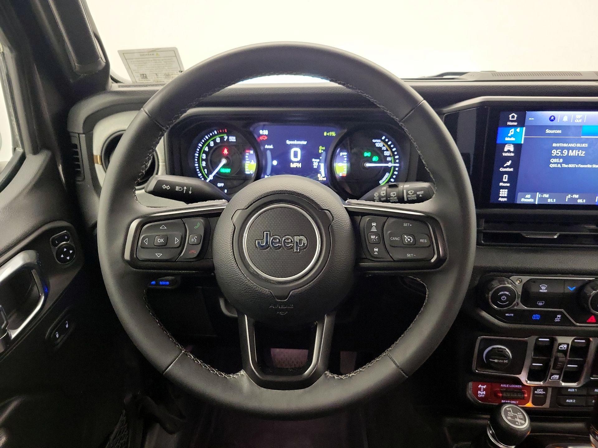 Thumbnail: 2025 Jeep Wrangler - 10