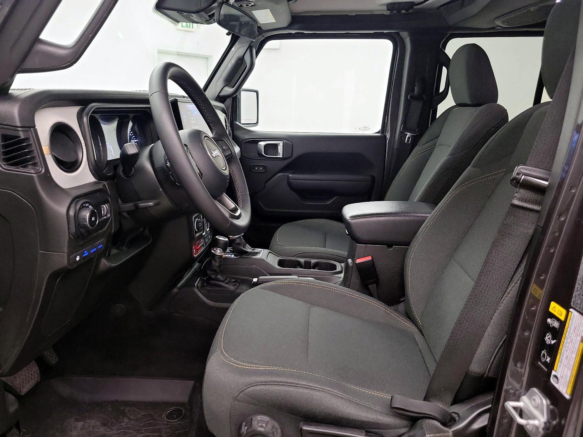 Thumbnail: 2025 Jeep Wrangler - 11