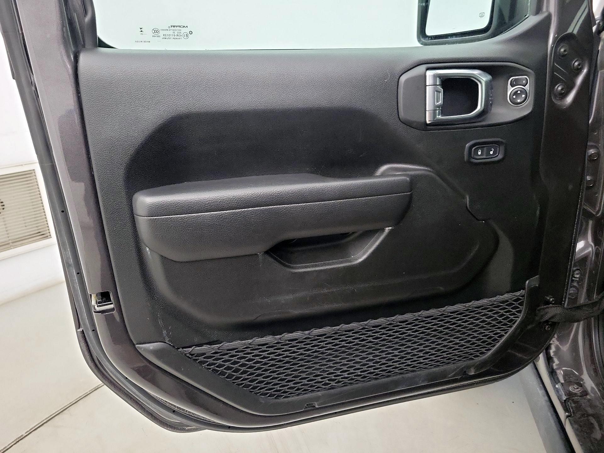 Thumbnail: 2025 Jeep Wrangler - 12