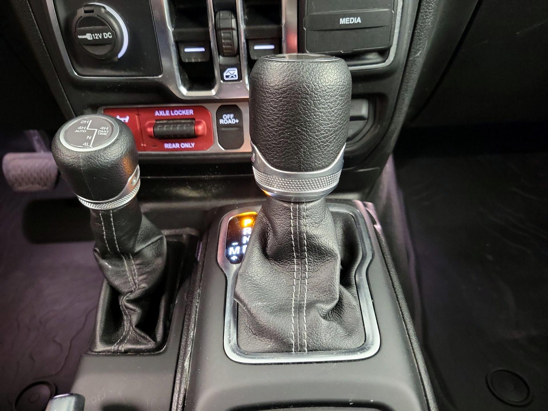 Thumbnail: 2025 Jeep Wrangler - 17