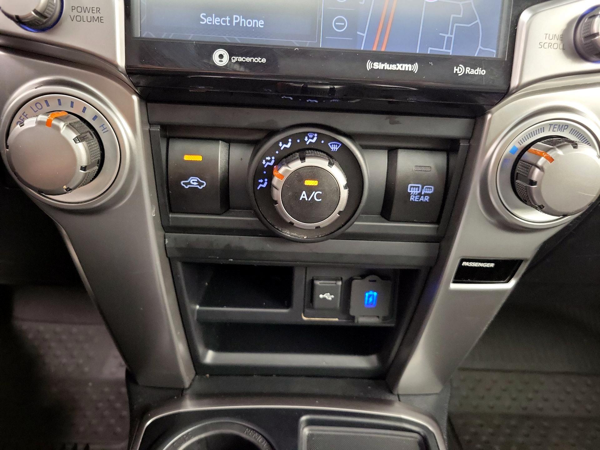 Thumbnail: 2023 Toyota 4Runner - 17