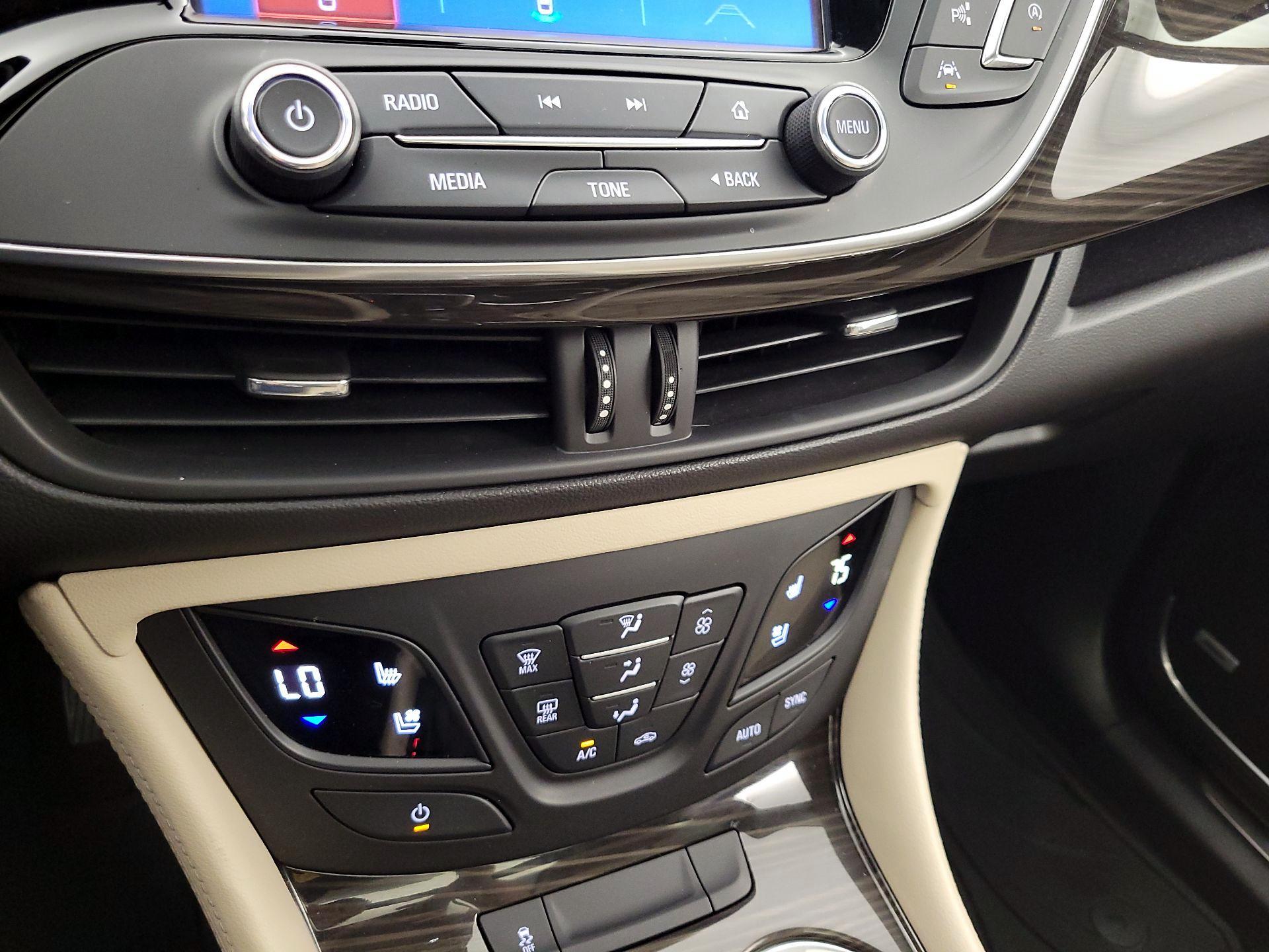 Thumbnail: 2020 Buick Envision - 17