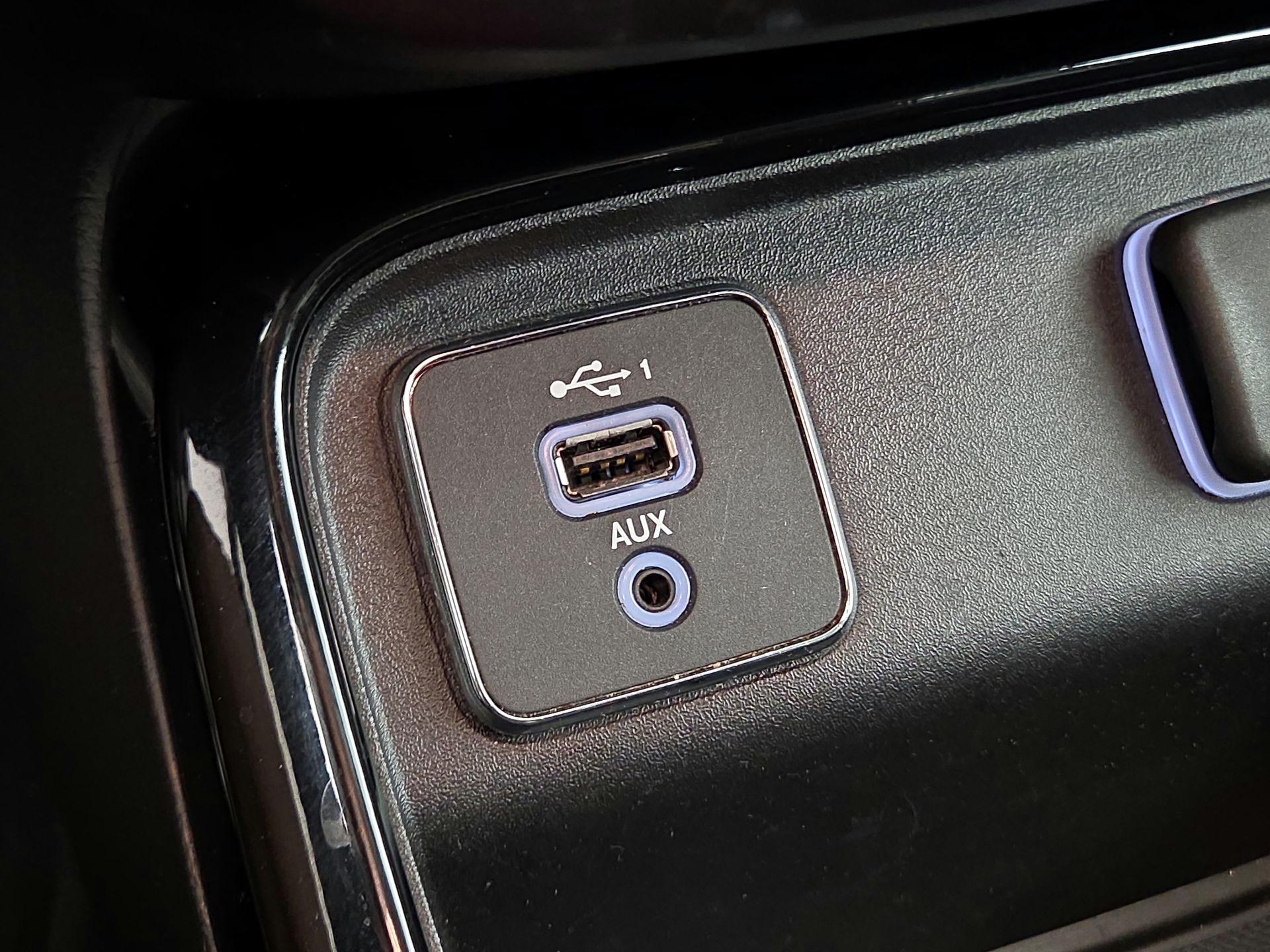 Thumbnail: 2021 Jeep Compass - 18