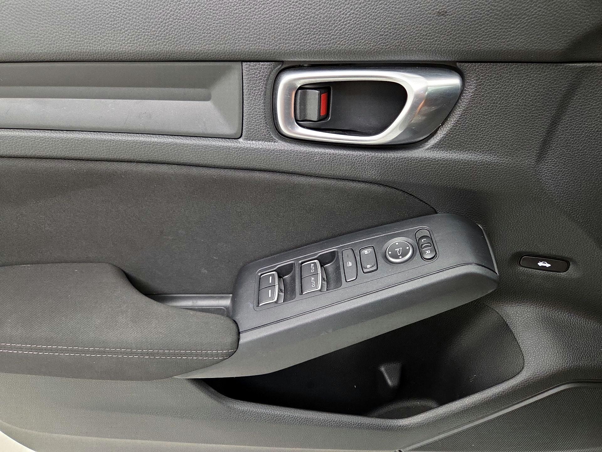 Thumbnail: 2023 Honda Civic - 12