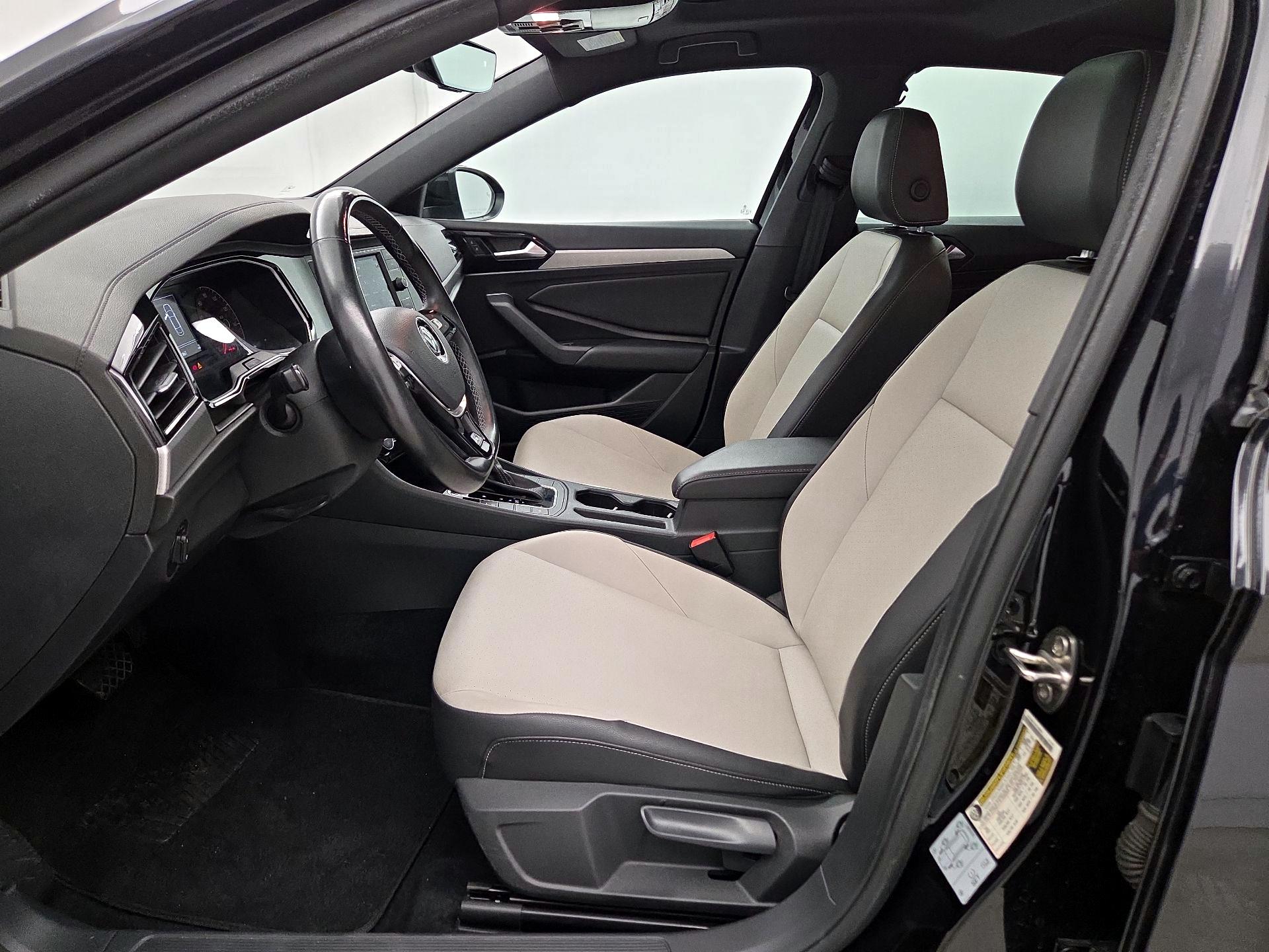 Thumbnail: 2020 Volkswagen Jetta - 11