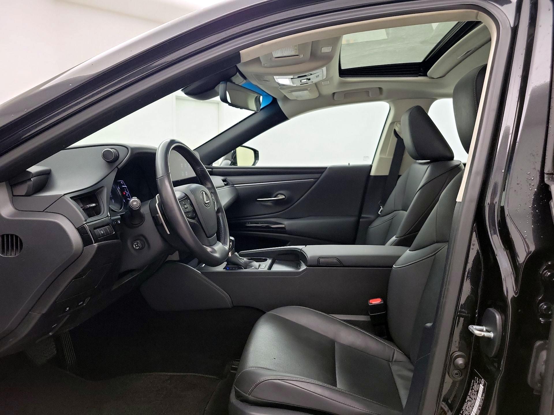 Thumbnail: 2024 Lexus ES - 19