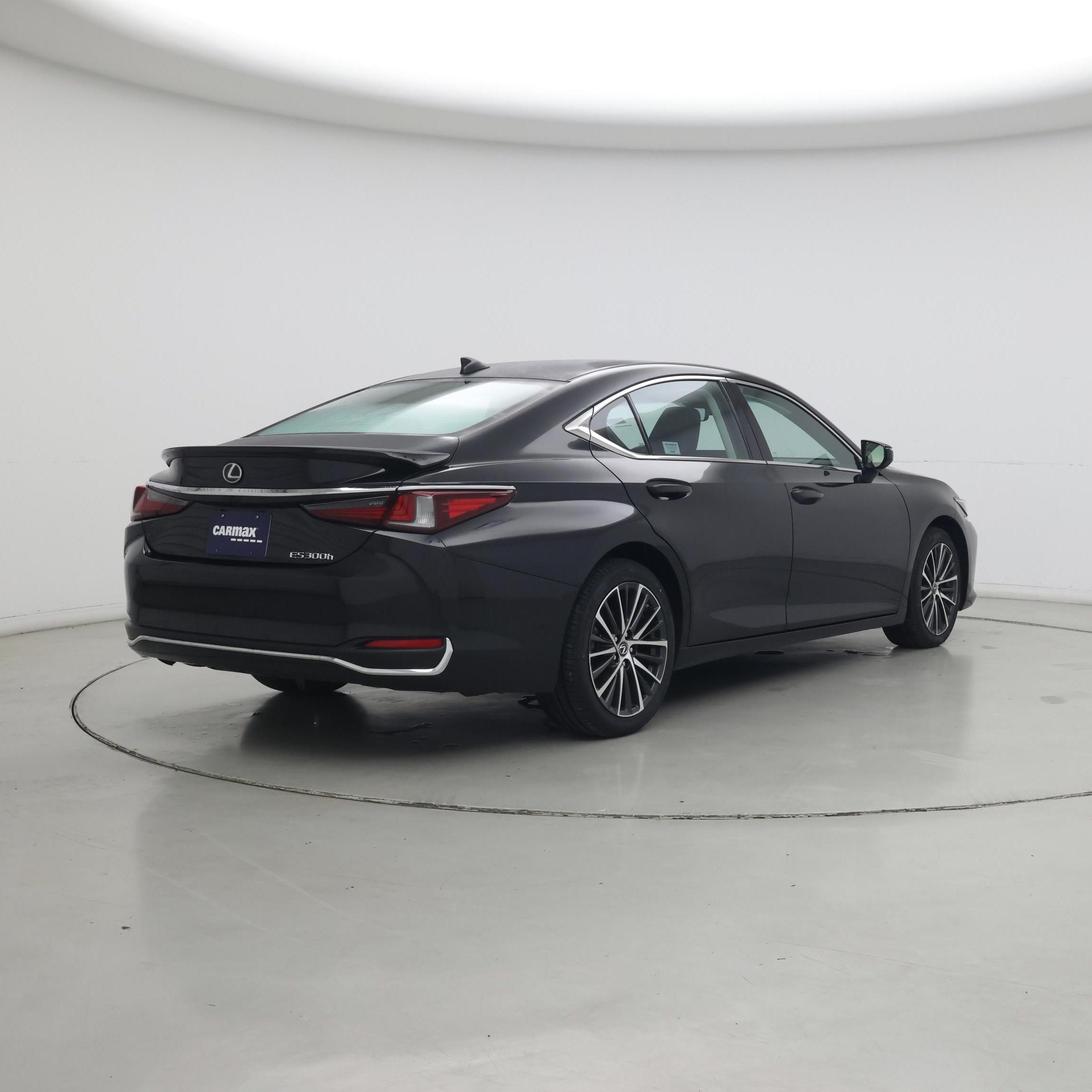 Thumbnail: 2024 Lexus ES - 8