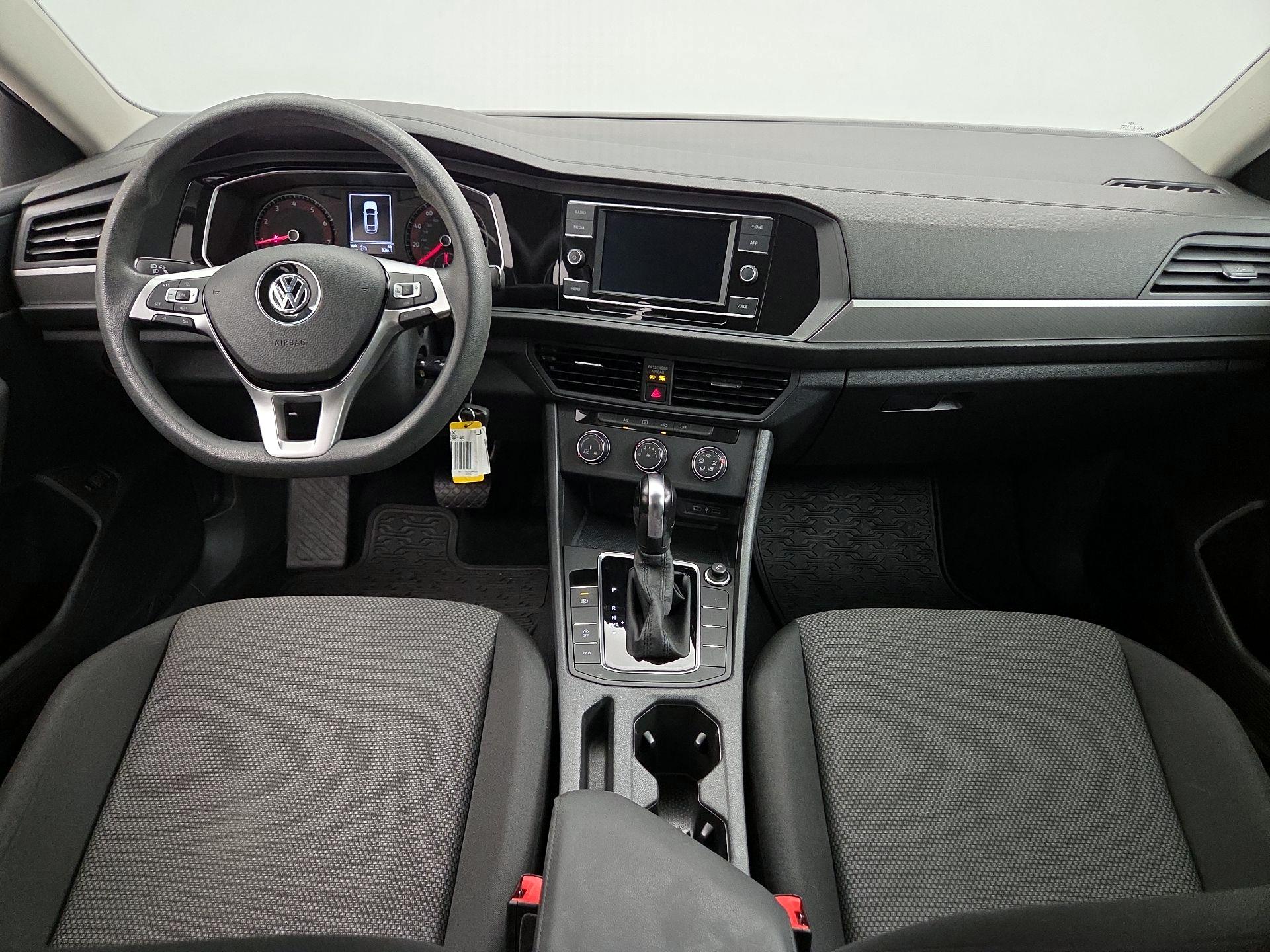 Thumbnail: 2020 Volkswagen Jetta - 9