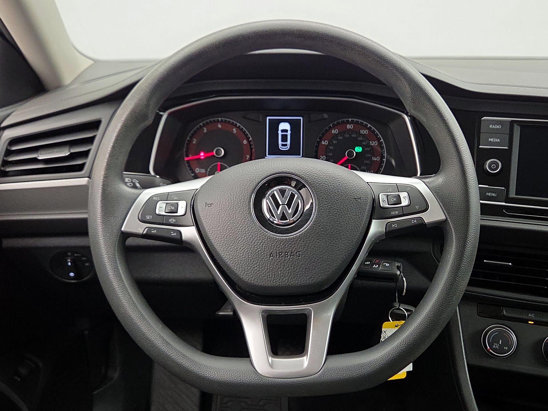 Thumbnail: 2020 Volkswagen Jetta - 10