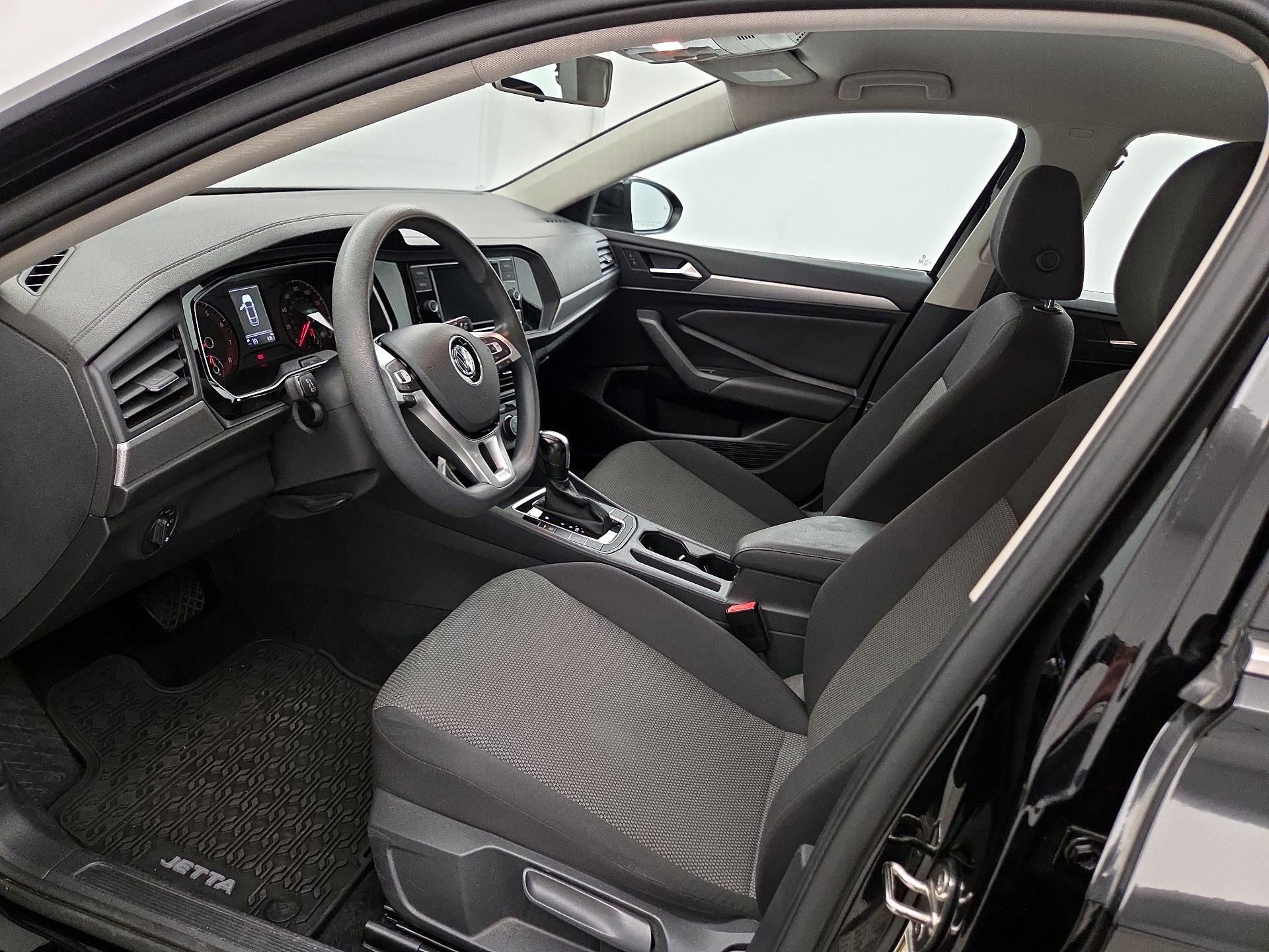 Thumbnail: 2020 Volkswagen Jetta - 11