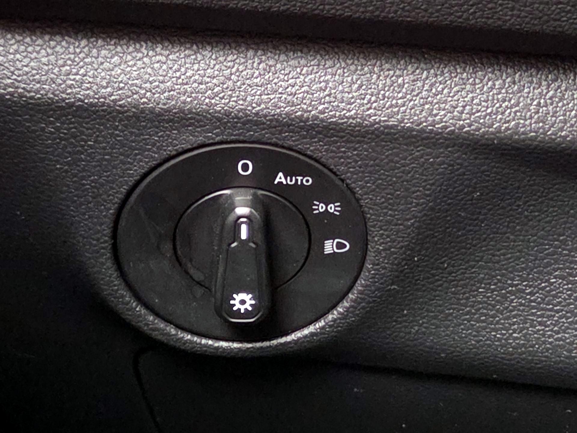 Thumbnail: 2020 Volkswagen Jetta - 13