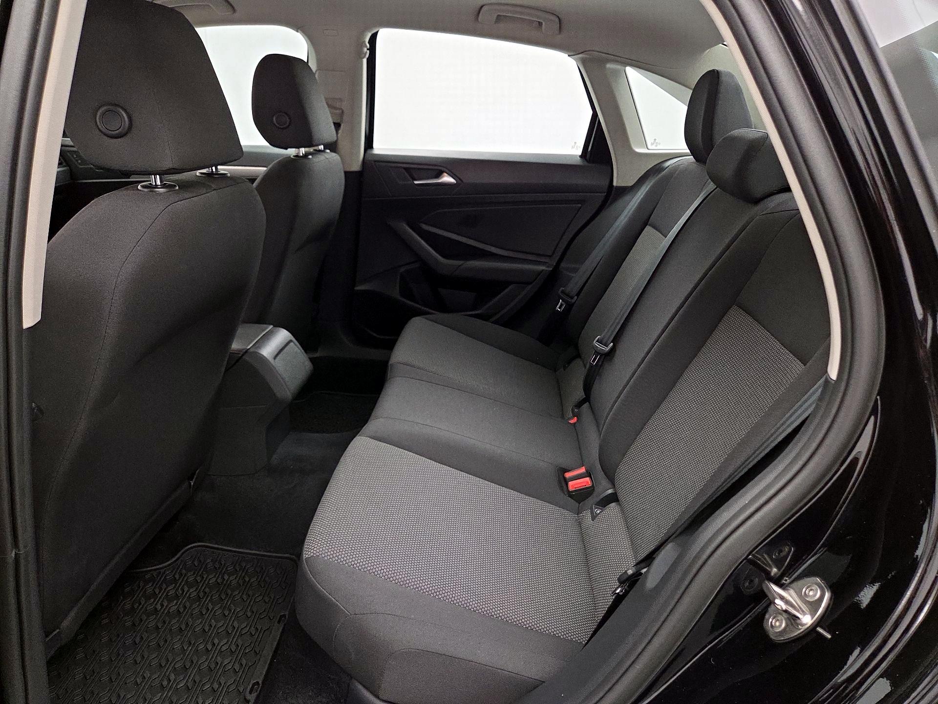 Thumbnail: 2020 Volkswagen Jetta - 19