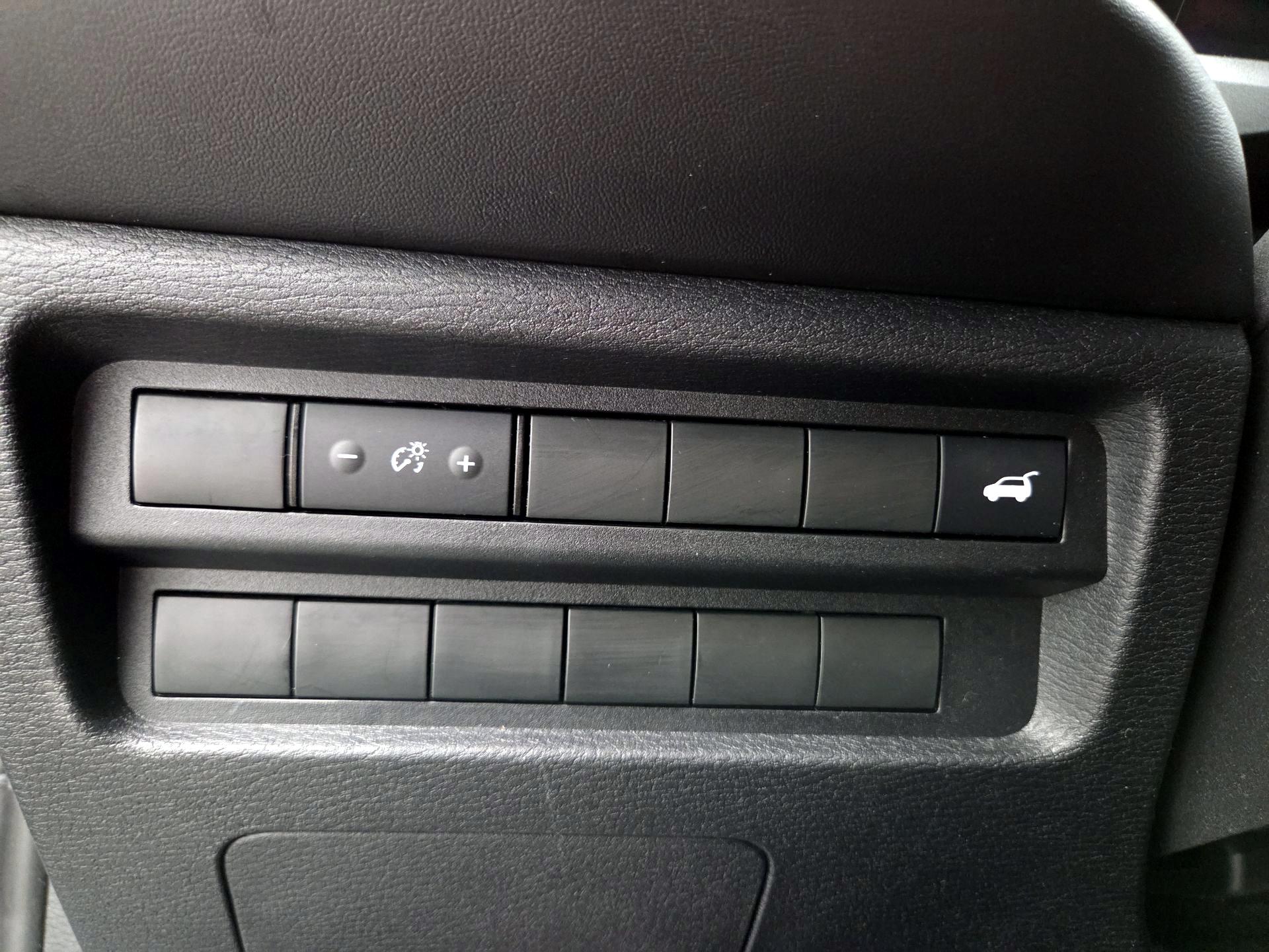 Thumbnail: 2024 Mitsubishi Outlander - 13