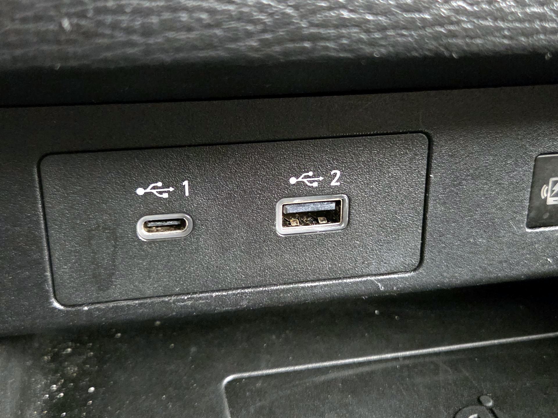 Thumbnail: 2024 Mitsubishi Outlander - 19