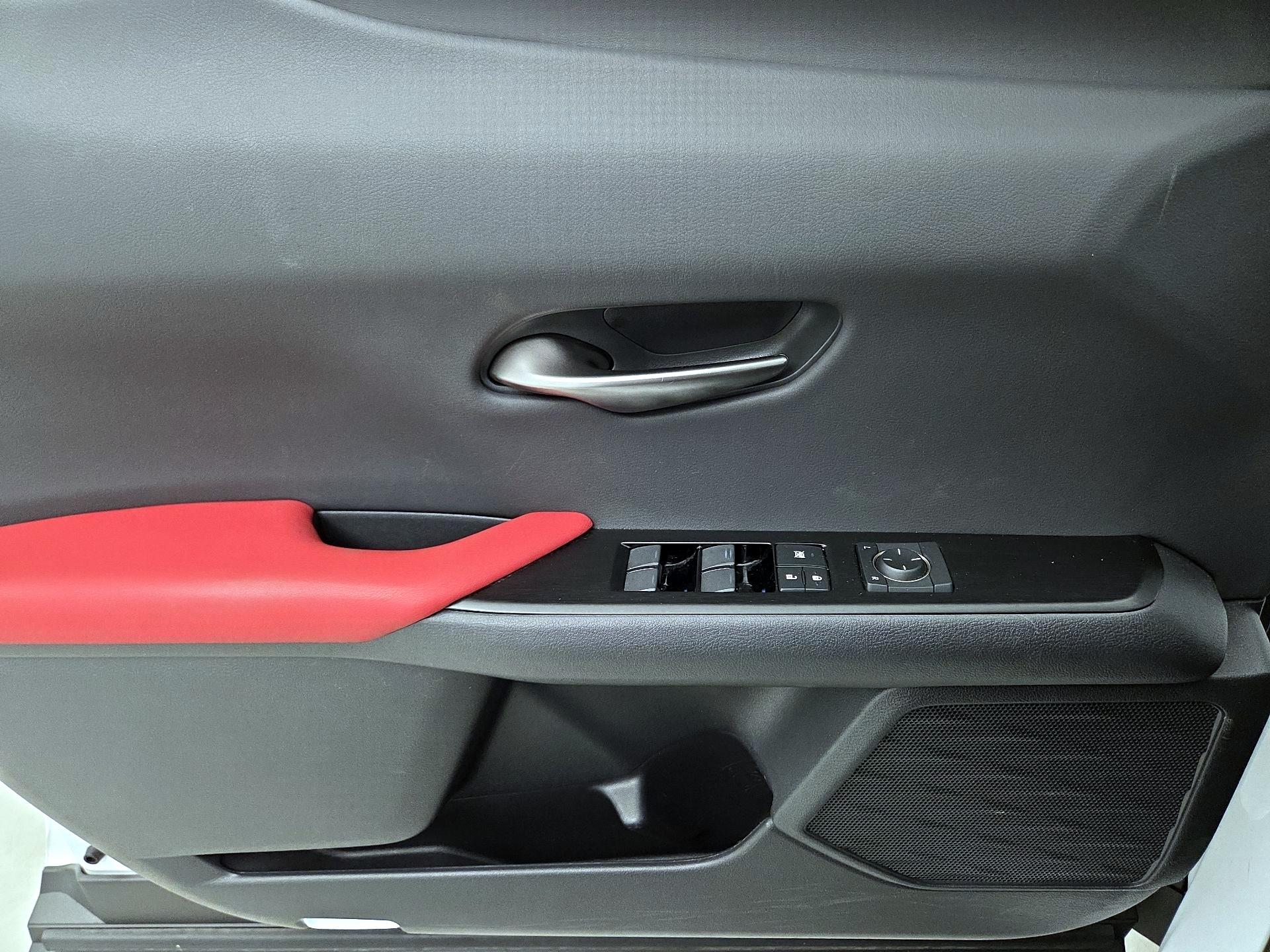 Thumbnail: 2021 Lexus UX - 12