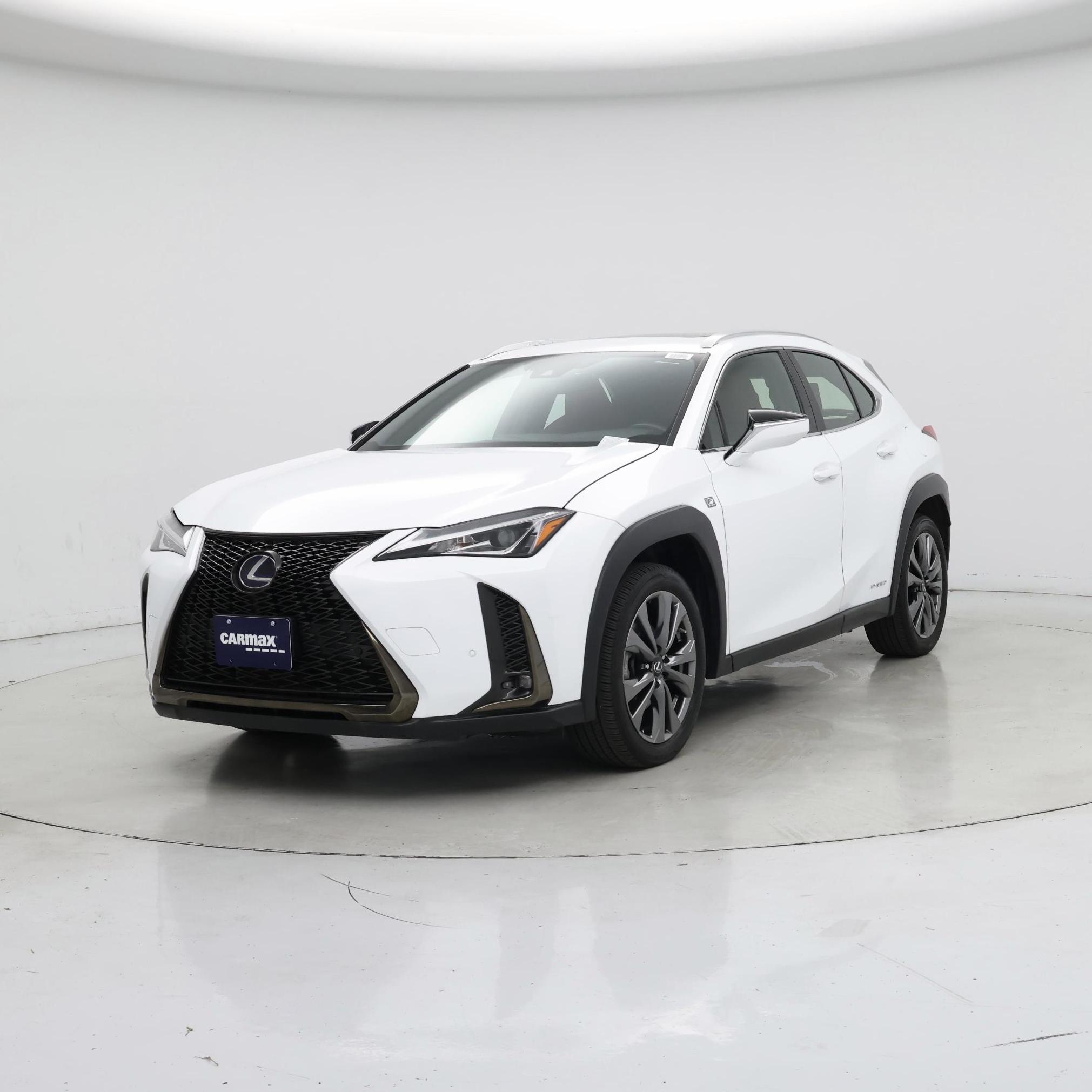 Thumbnail: 2021 Lexus UX - 4