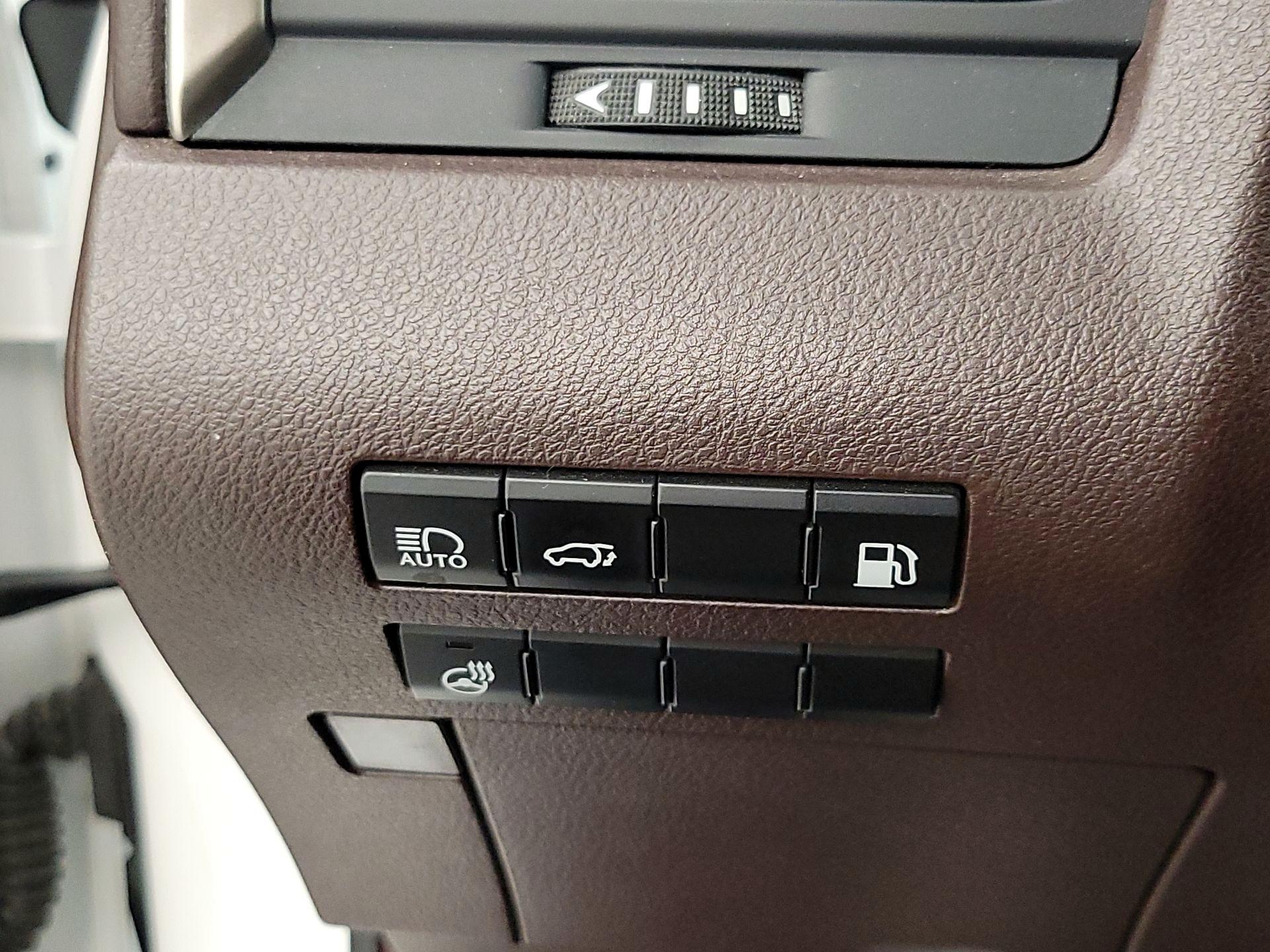 Thumbnail: 2016 Lexus RX - 13