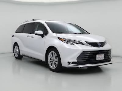2022 Toyota Sienna Hybrid Platinum