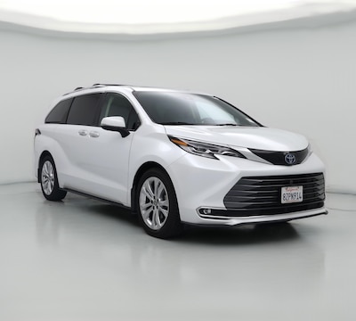 2022 Toyota Sienna Platinum