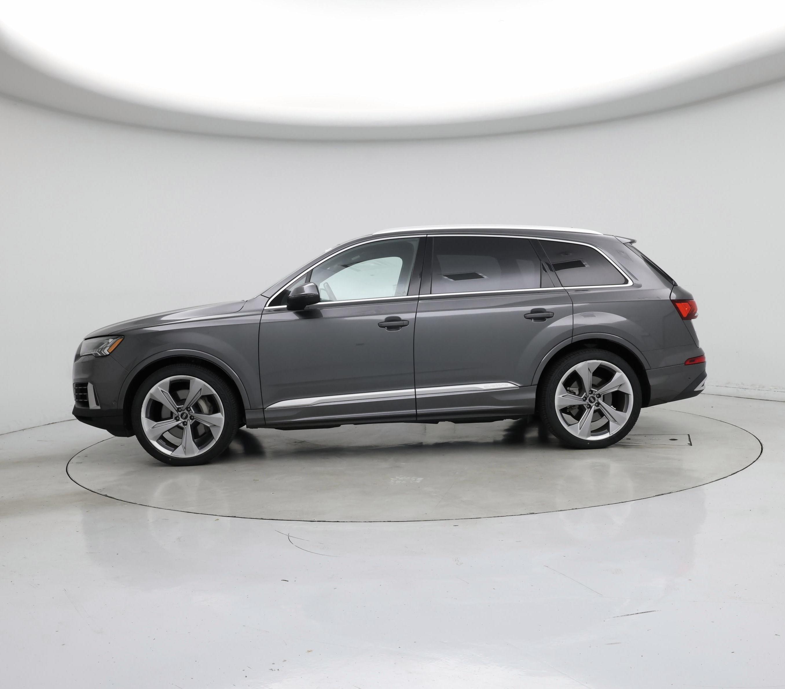 Thumbnail: 2021 Audi Q7 - 3