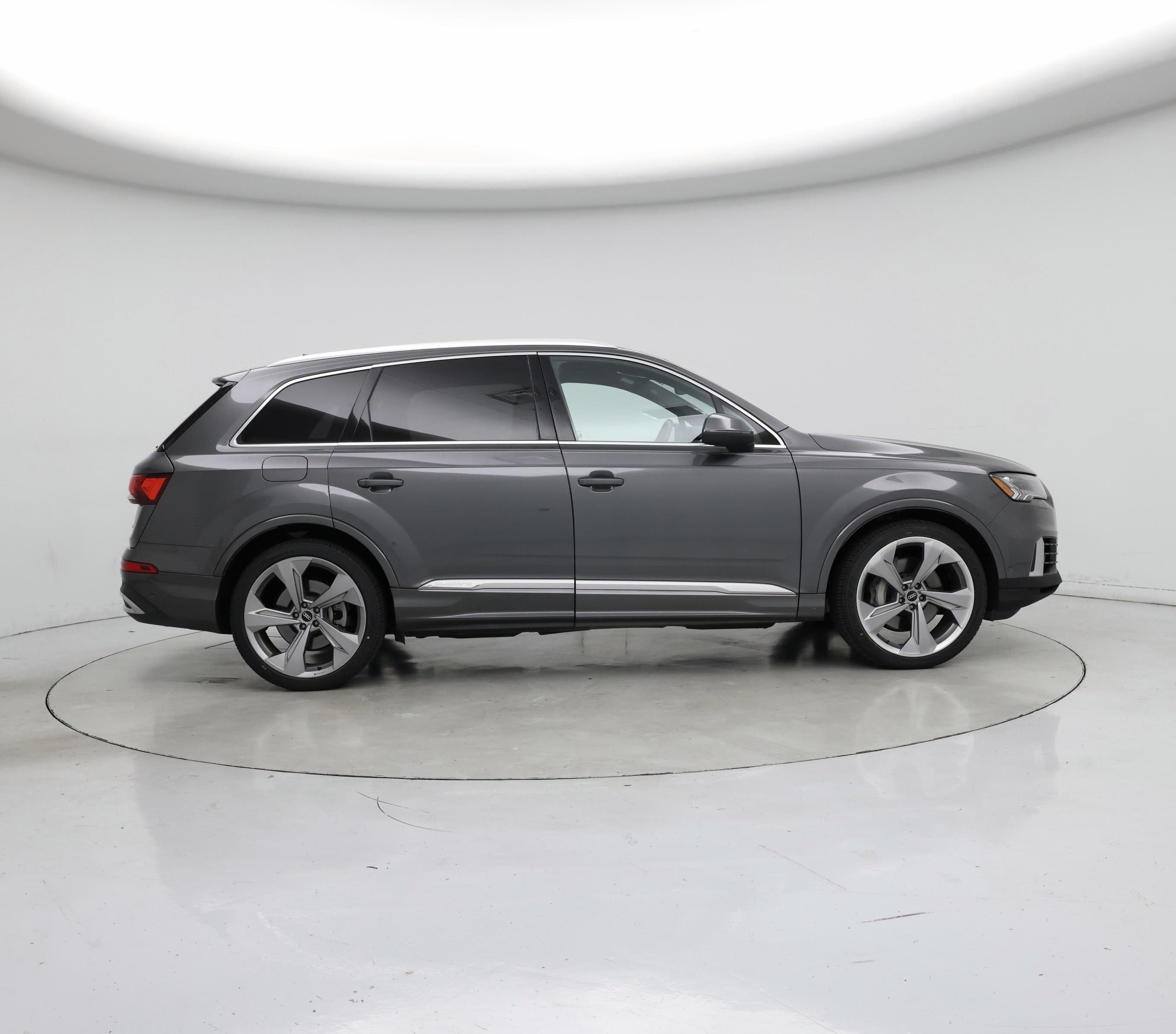 Thumbnail: 2021 Audi Q7 - 7