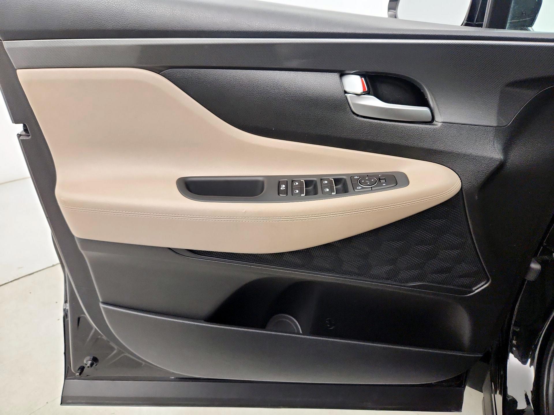 Thumbnail: 2022 Hyundai Santa Fe - 12