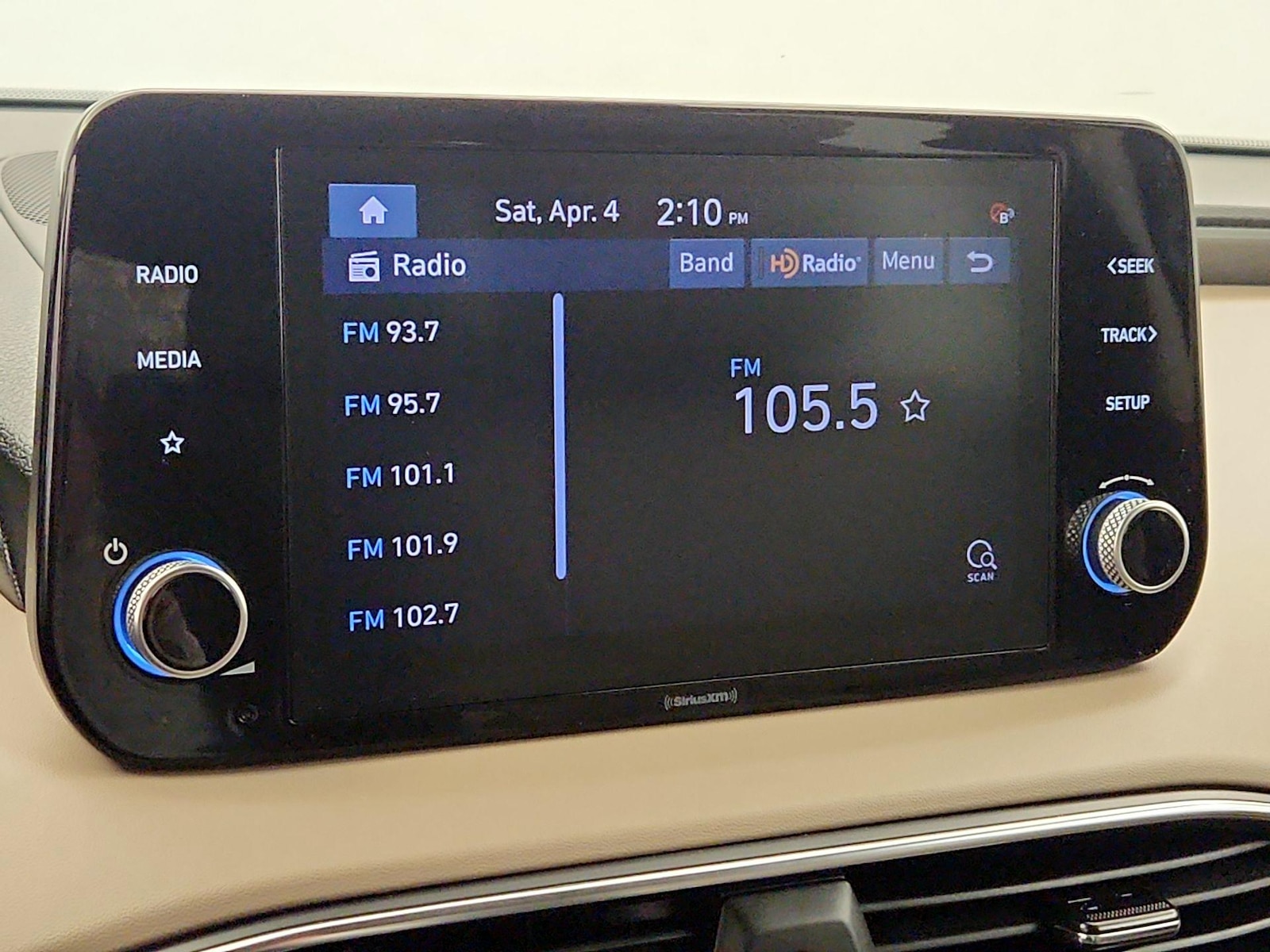 2022 Hyundai Santa Fe SEL - Photo 16