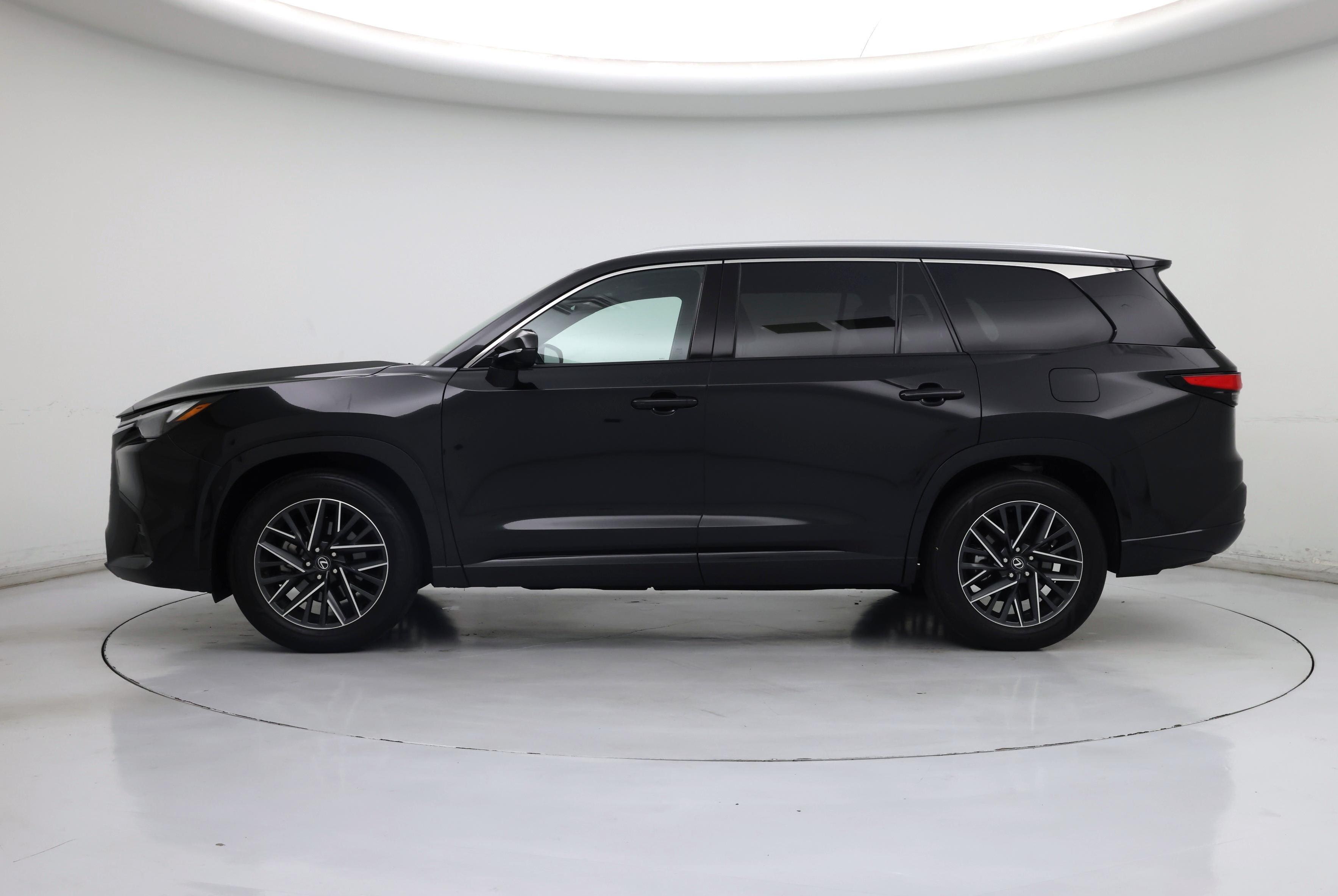 Thumbnail: 2025 Lexus TX - 3