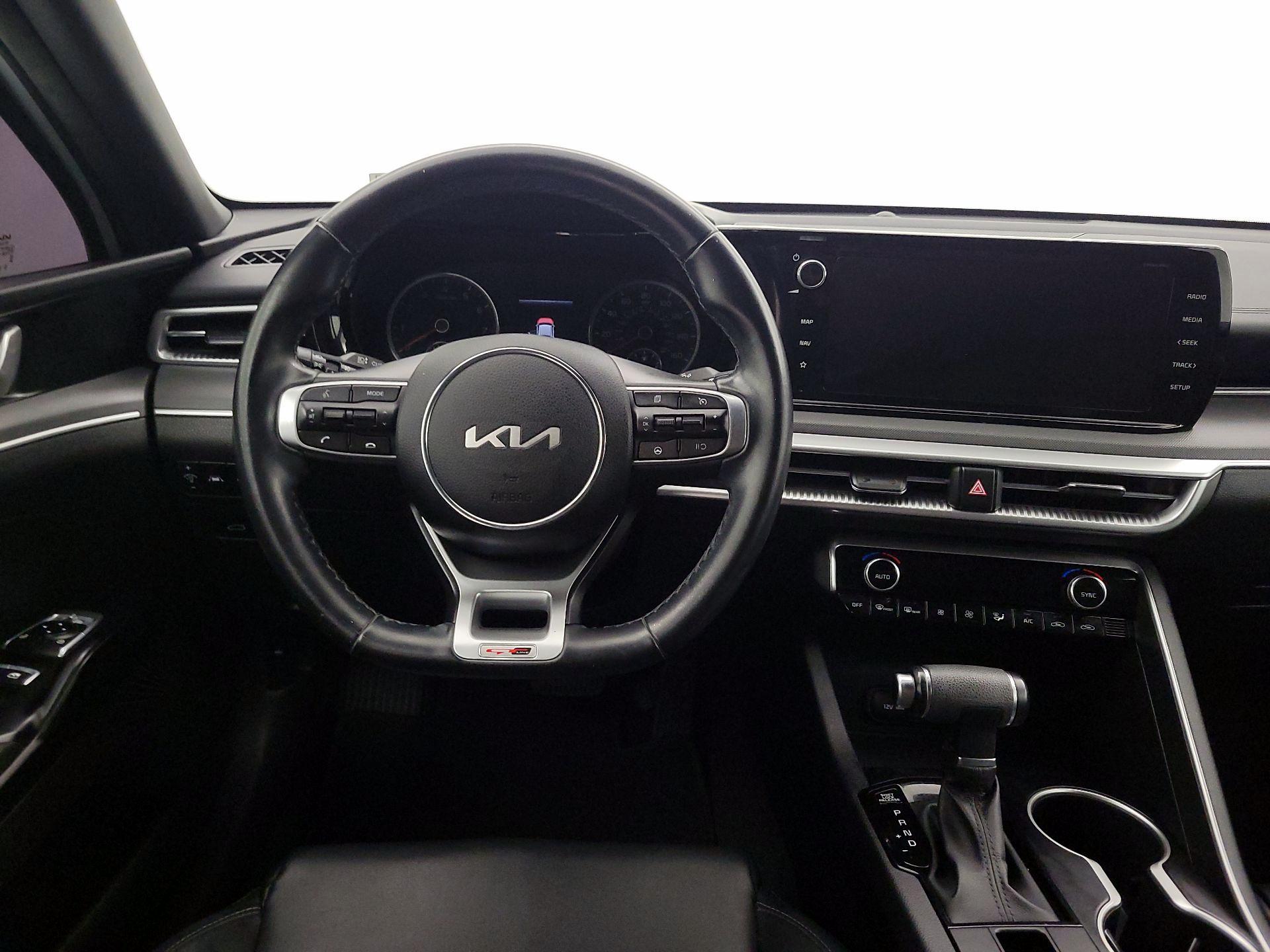 Thumbnail: 2022 Kia K5 - 10