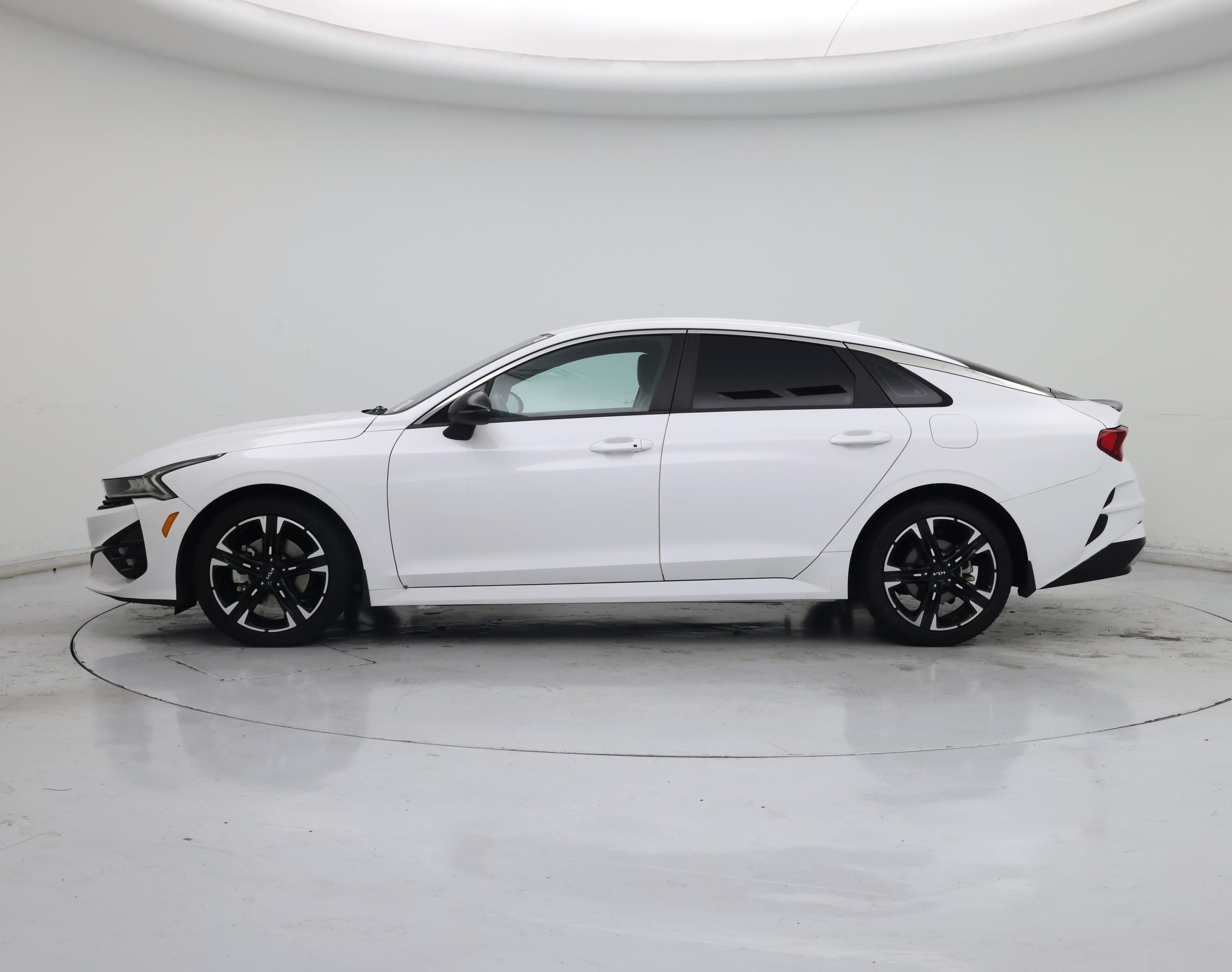 Thumbnail: 2022 Kia K5 - 3