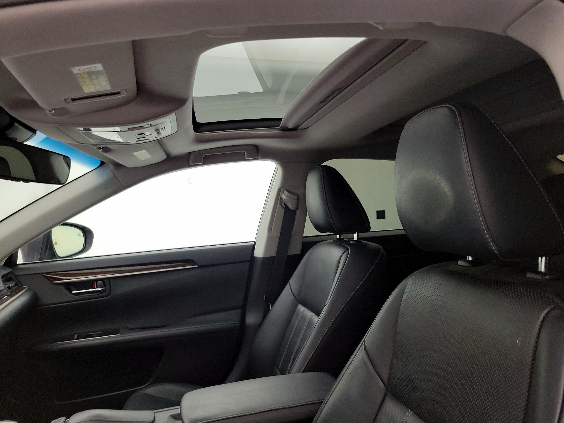 Thumbnail: 2016 Lexus ES - 18