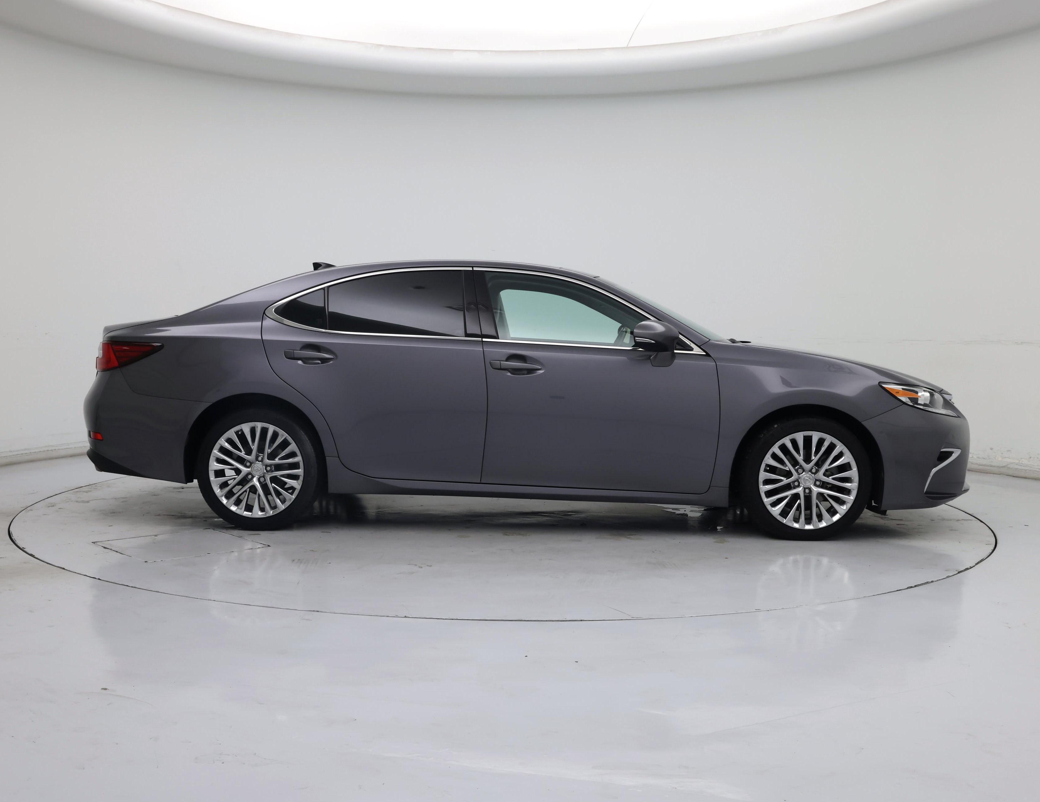 Thumbnail: 2016 Lexus ES - 7