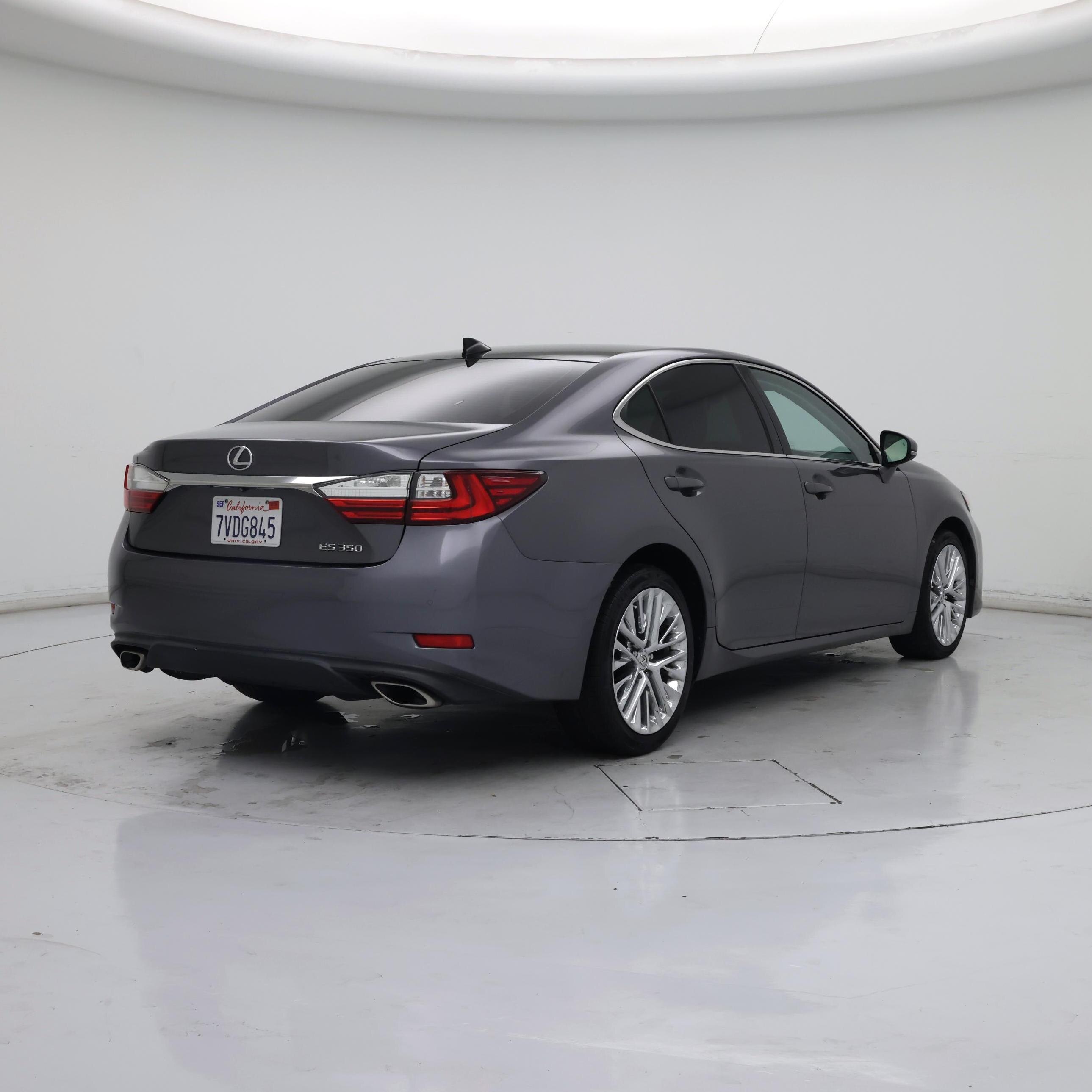 Thumbnail: 2016 Lexus ES - 8