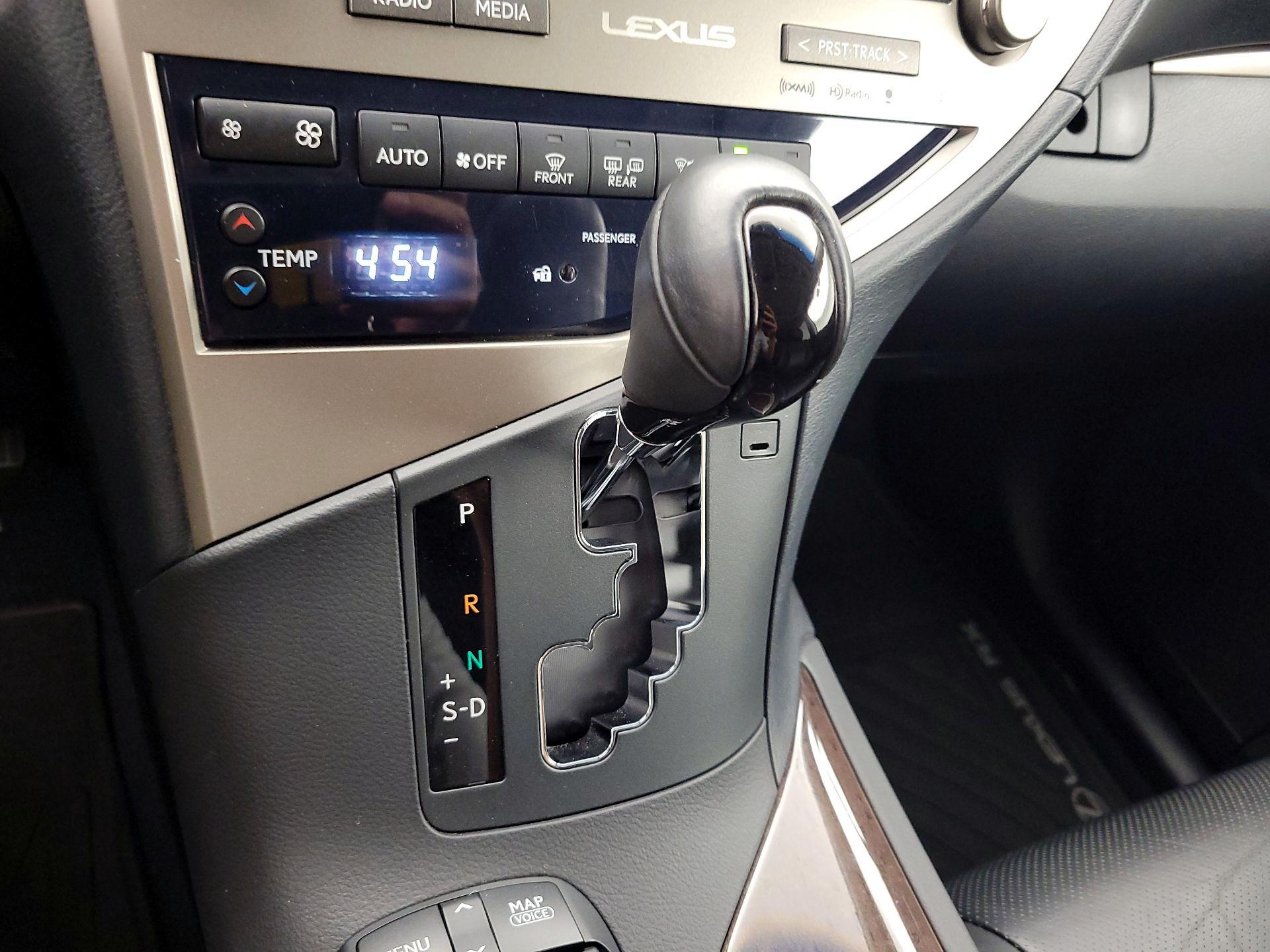 Thumbnail: 2015 Lexus RX - 18