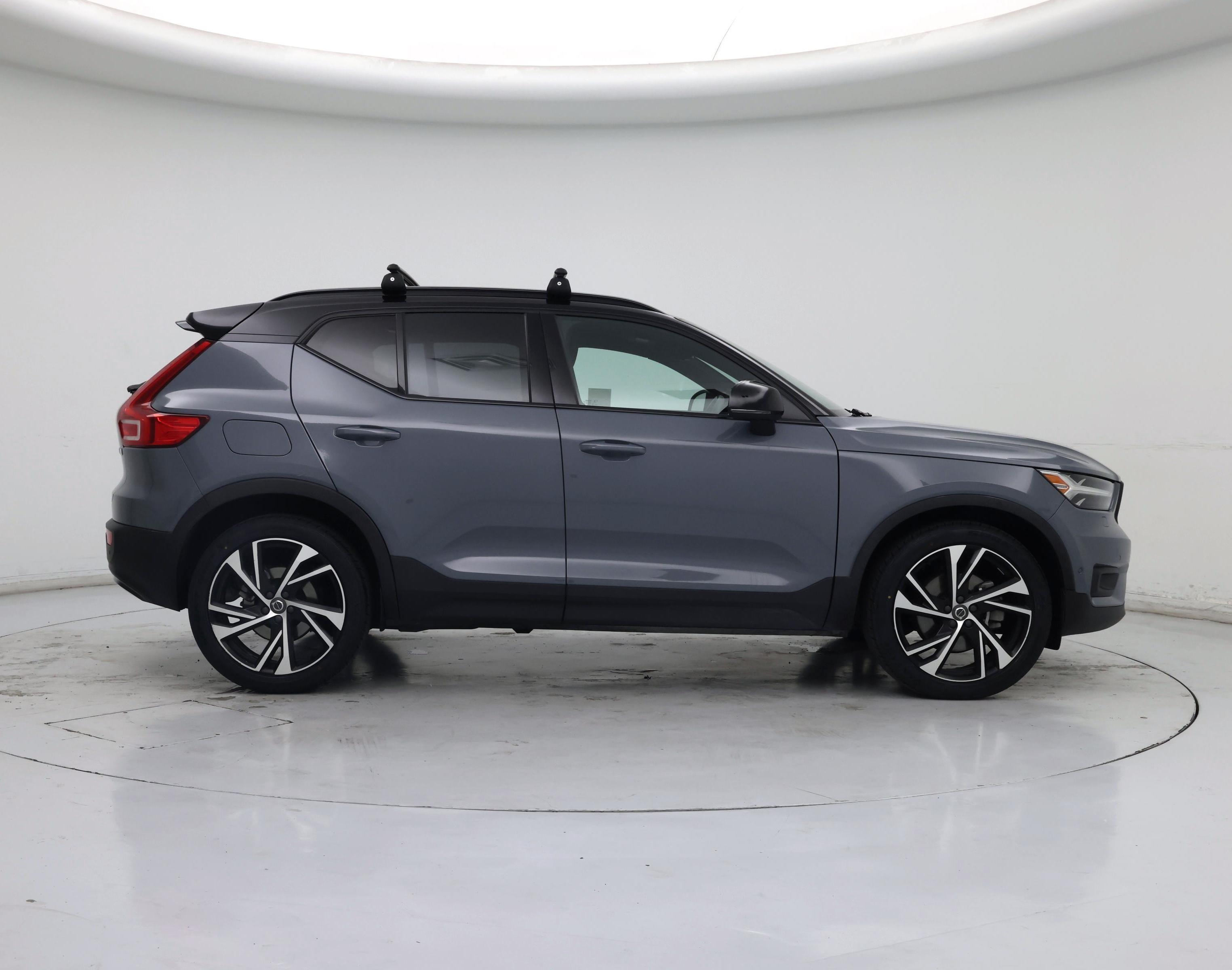 Thumbnail: 2021 Volvo XC40 - 7