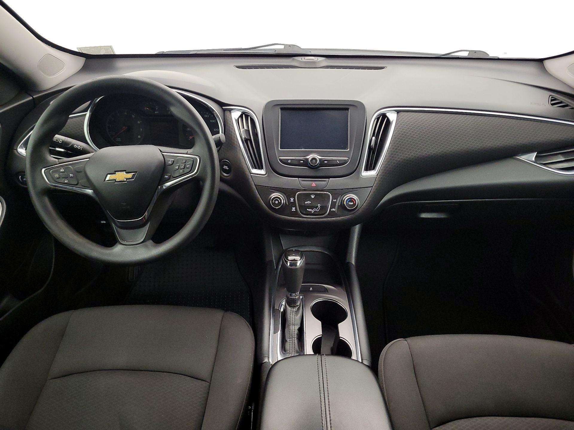Thumbnail: 2018 Chevrolet Malibu - 9