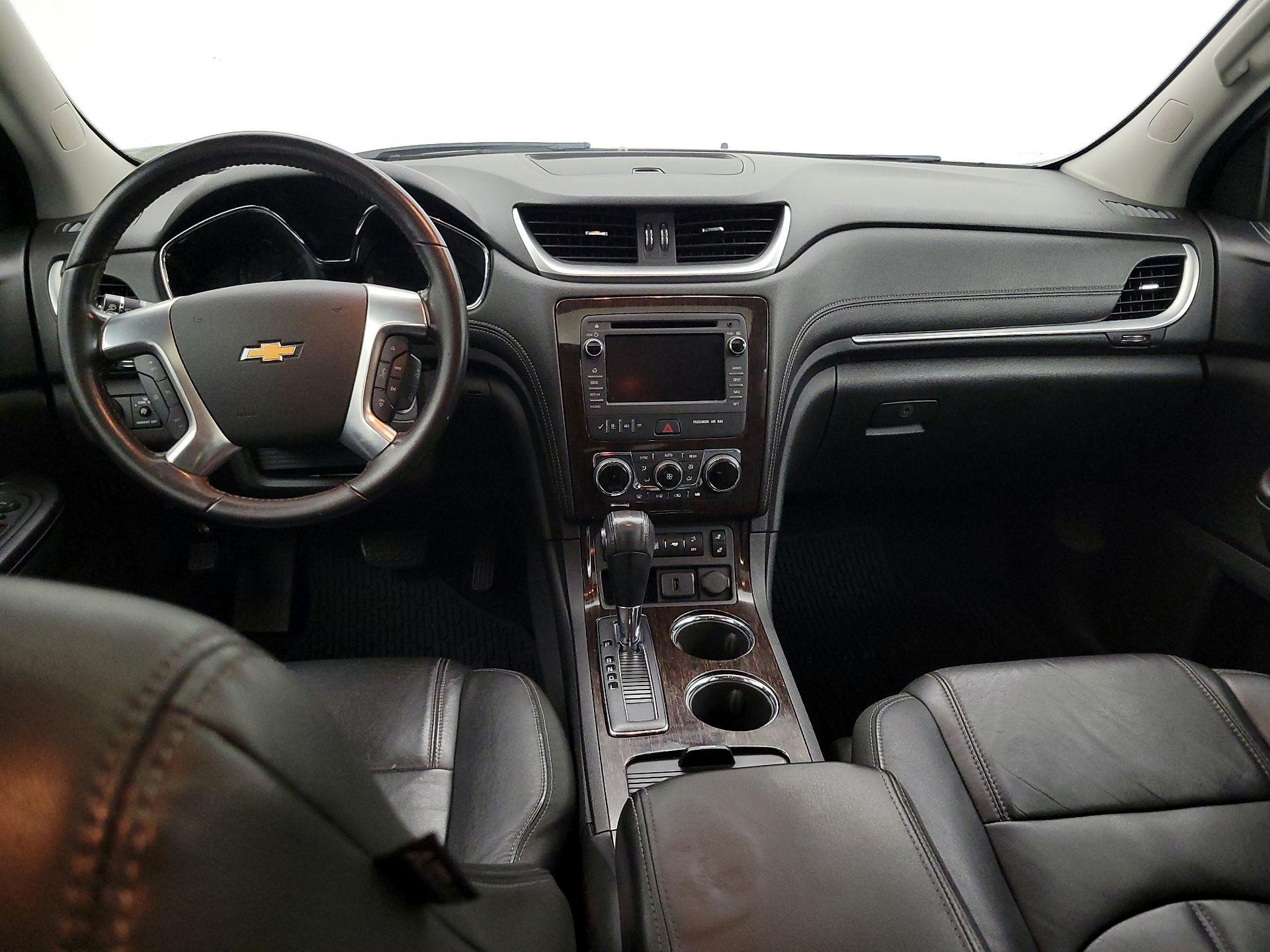 Thumbnail: 2015 Chevrolet Traverse - 9