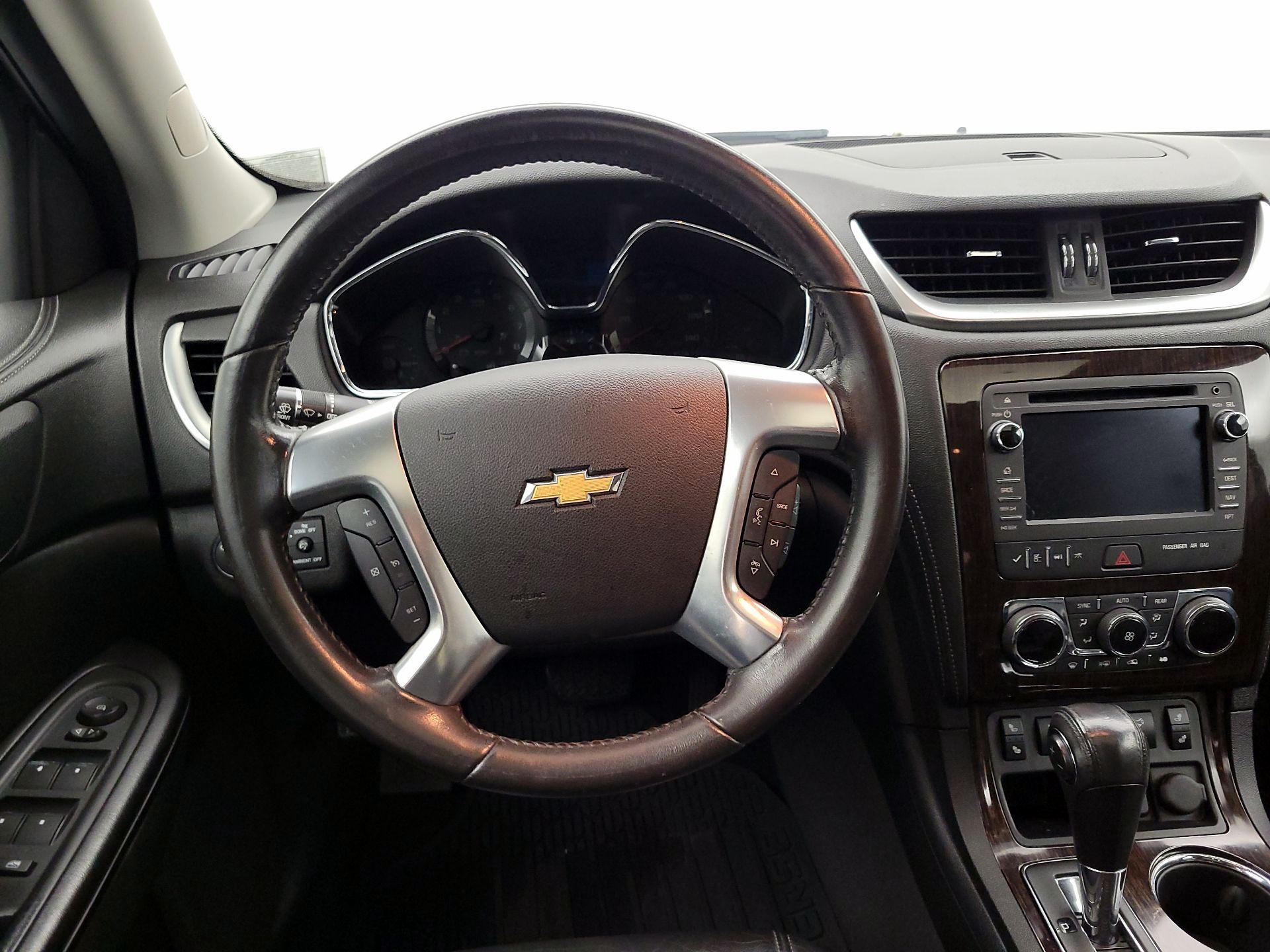 Thumbnail: 2015 Chevrolet Traverse - 10