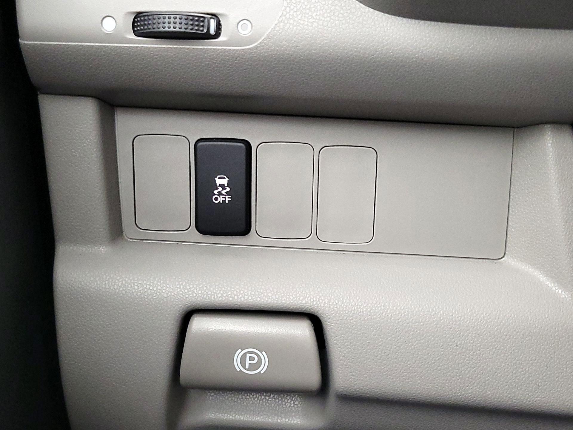 Thumbnail: 2014 Honda Pilot - 13