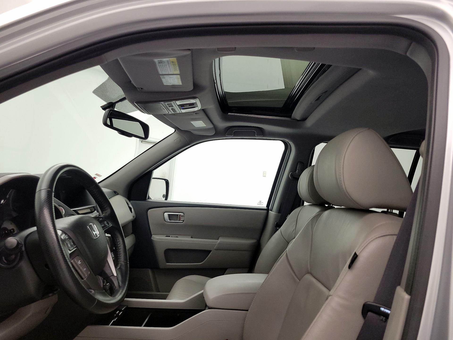 Thumbnail: 2014 Honda Pilot - 19