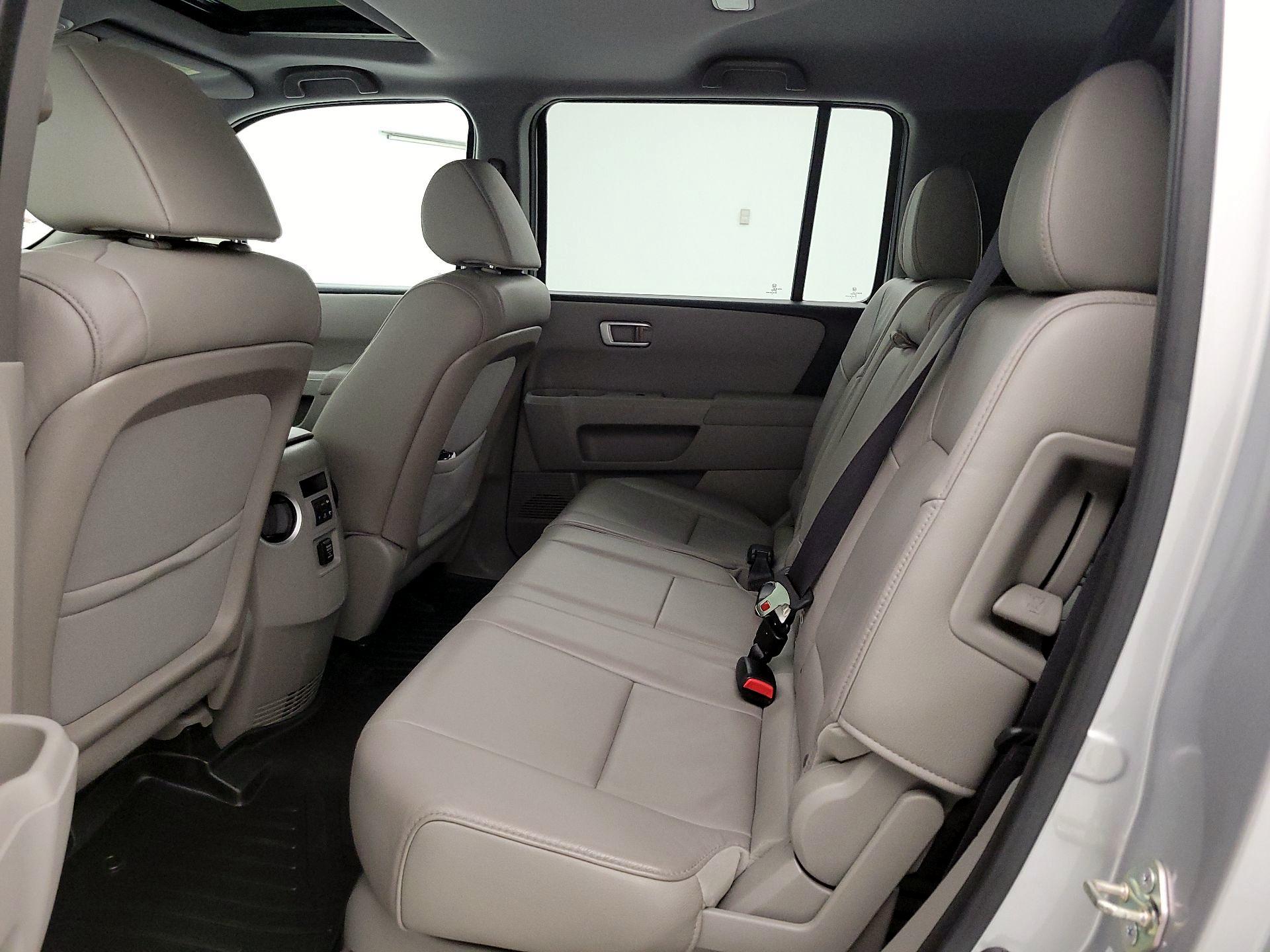 Thumbnail: 2014 Honda Pilot - 20