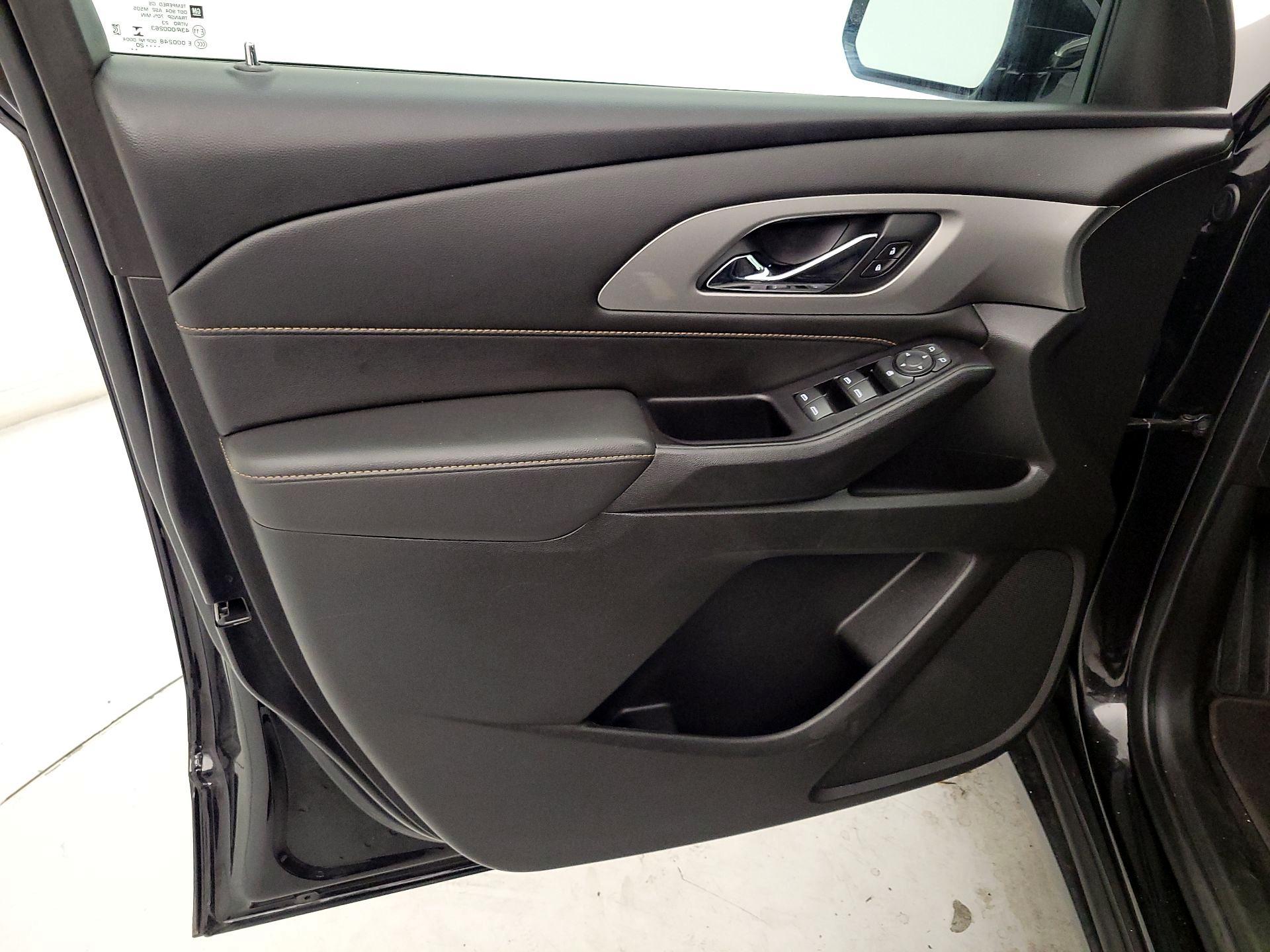 Thumbnail: 2020 Chevrolet Traverse - 12