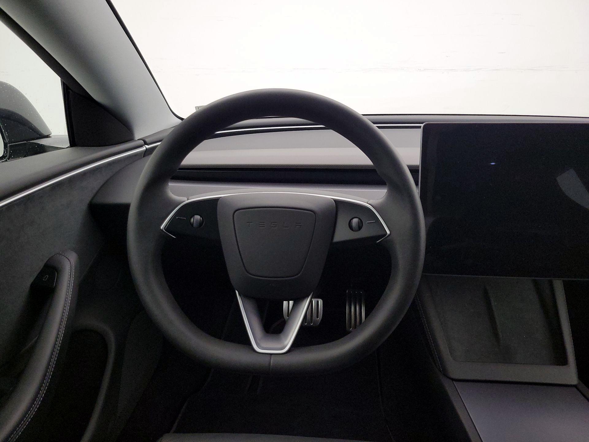 Thumbnail: 2024 Tesla Model 3 - 10