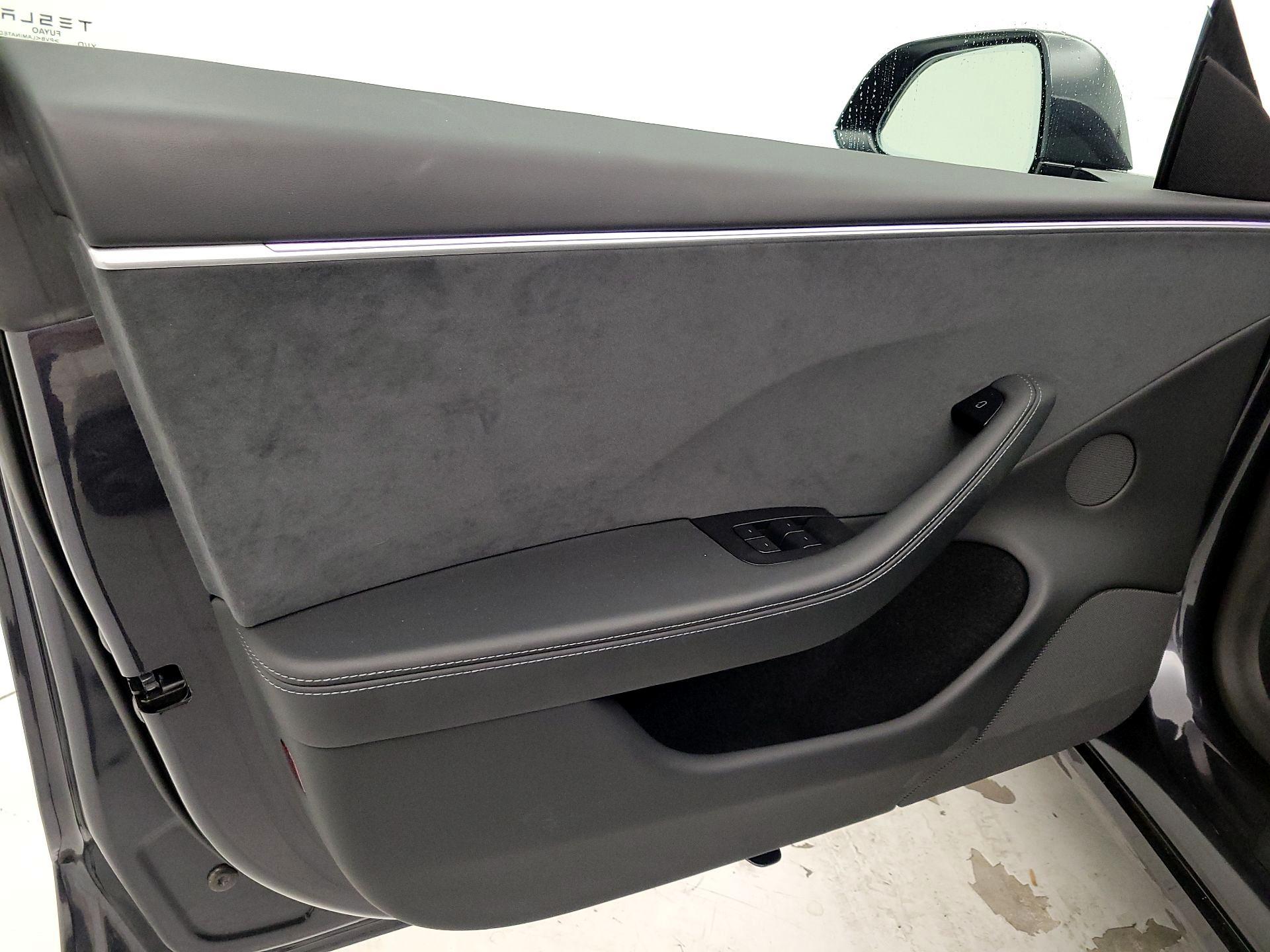 Thumbnail: 2024 Tesla Model 3 - 12