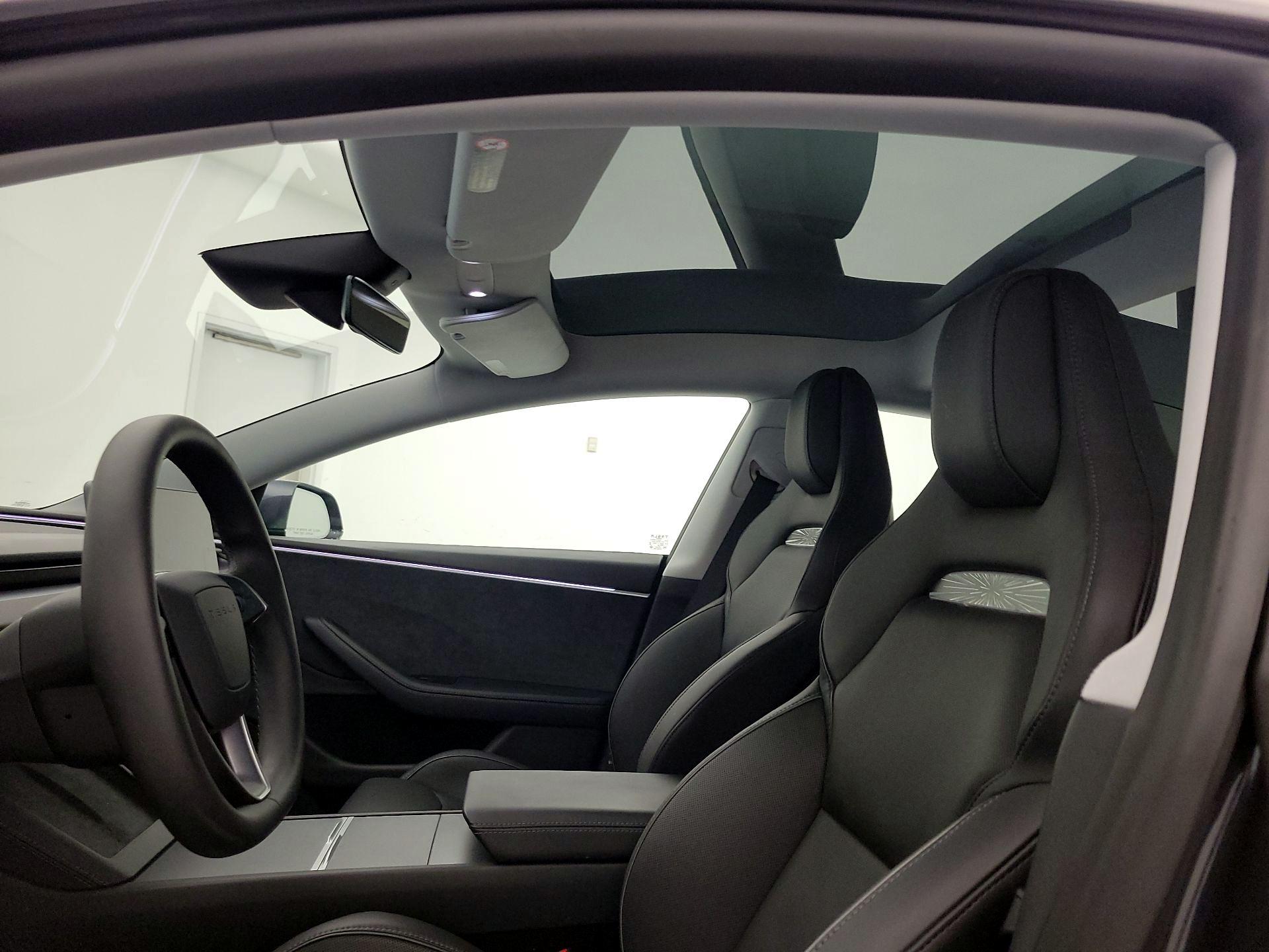 Thumbnail: 2024 Tesla Model 3 - 19