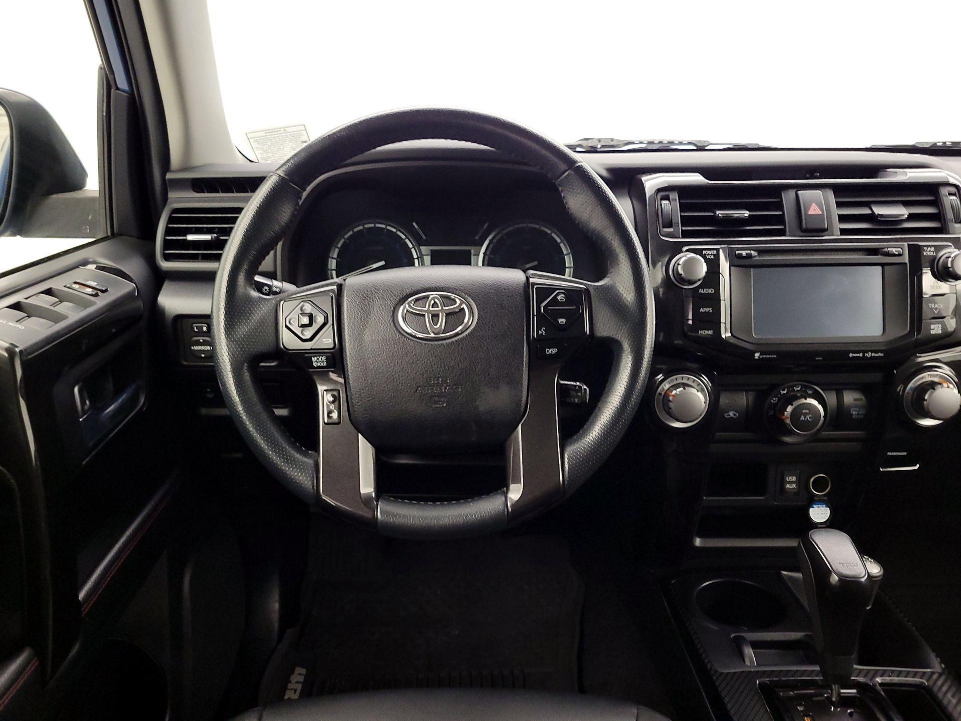 Thumbnail: 2018 Toyota 4Runner - 10