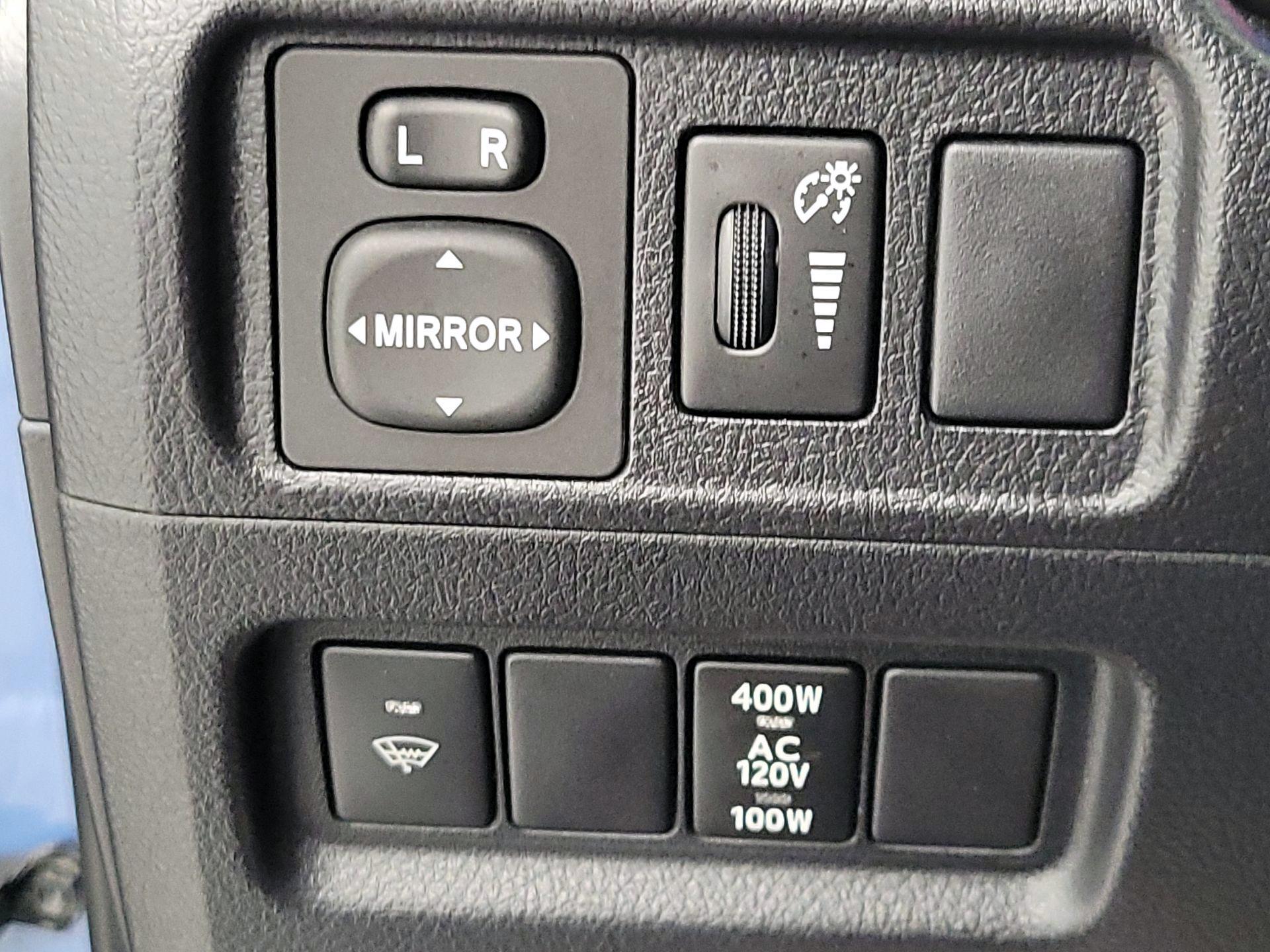 Thumbnail: 2018 Toyota 4Runner - 13