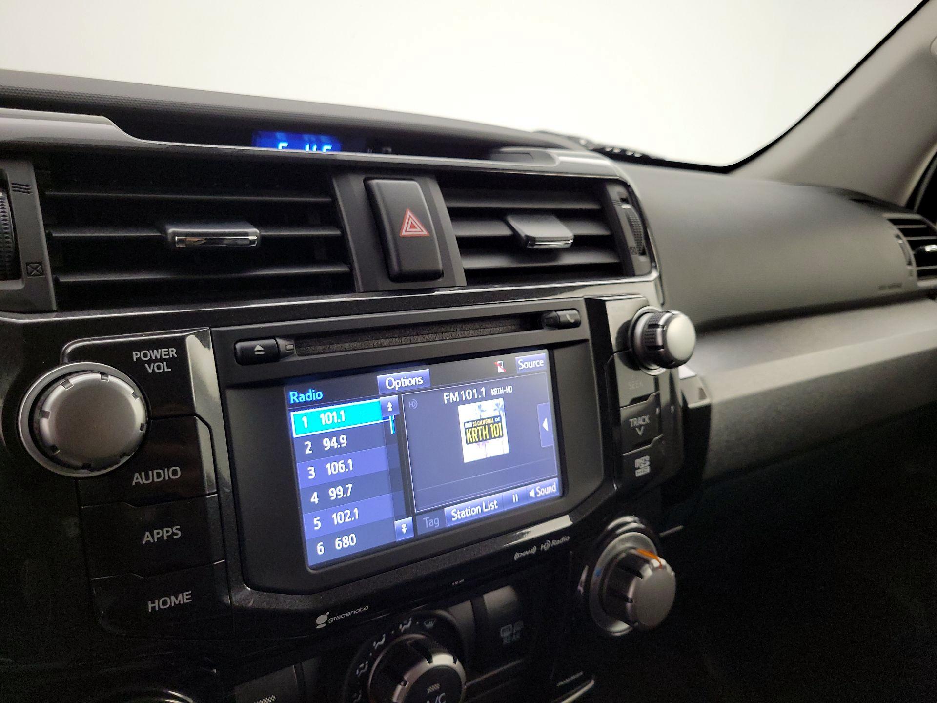 Thumbnail: 2018 Toyota 4Runner - 15