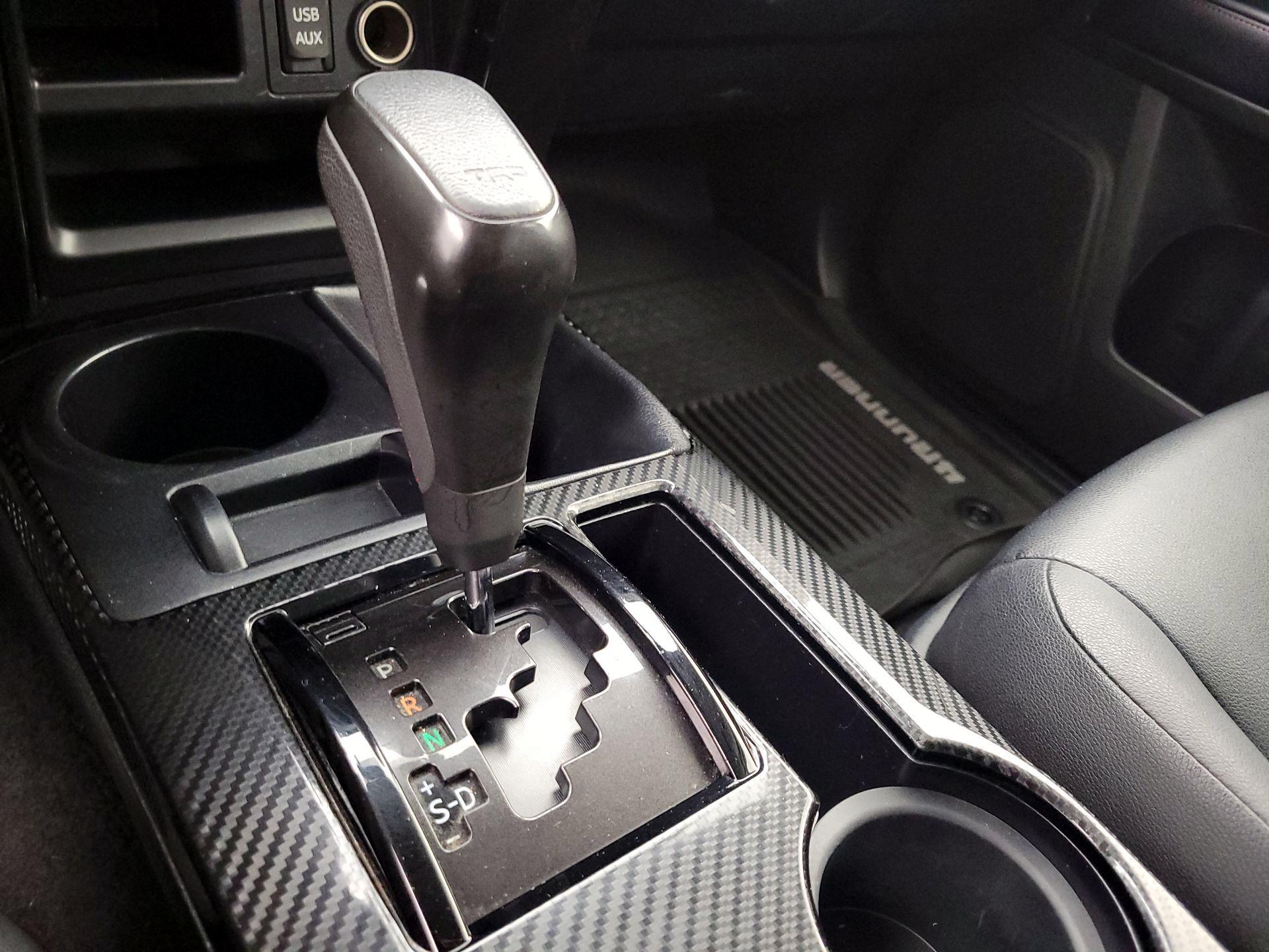 Thumbnail: 2018 Toyota 4Runner - 17